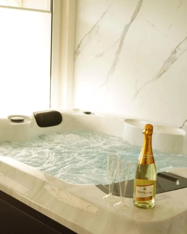 Hot Tub in Das Landhaus