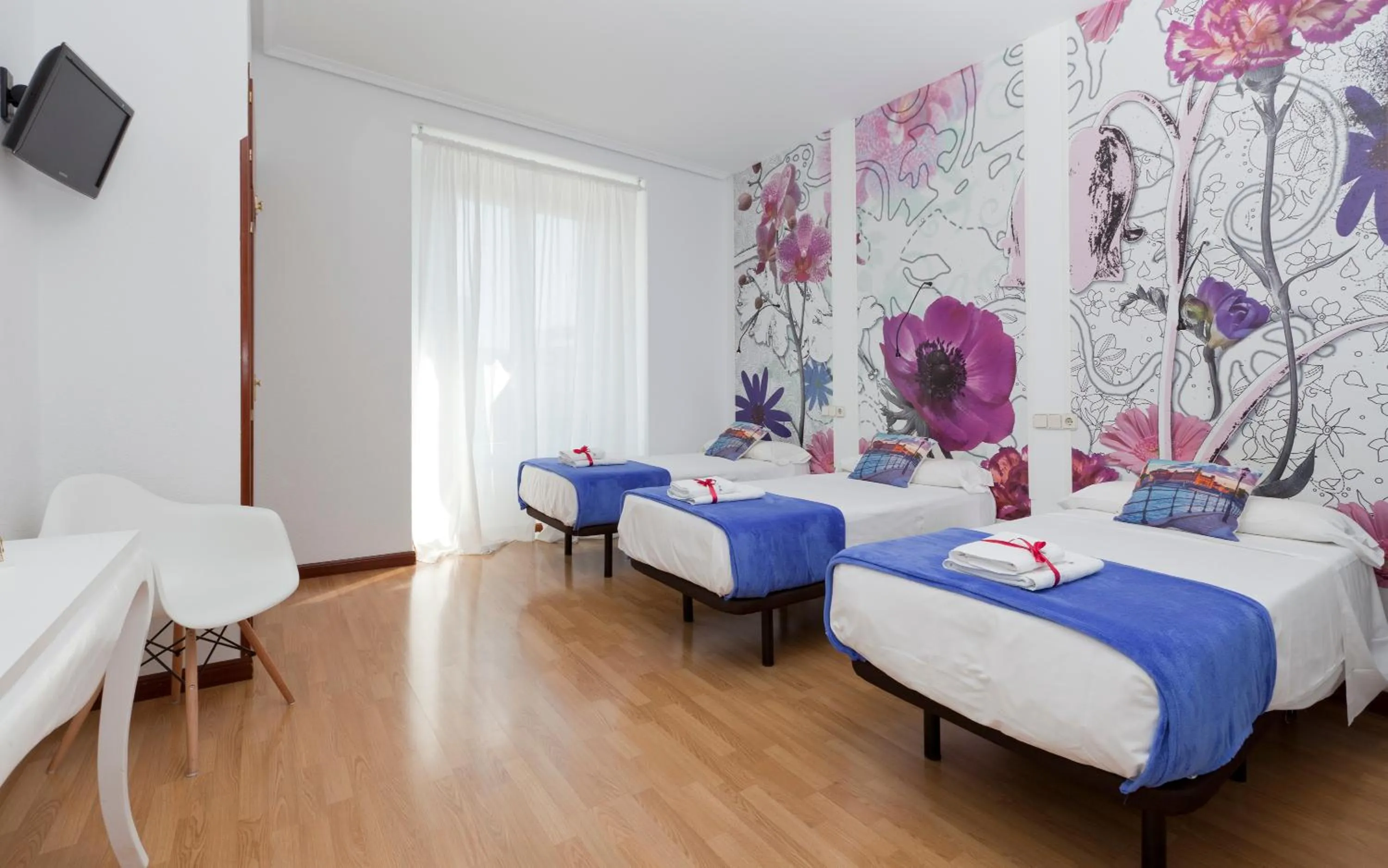 Bedroom, Bed in Vázquez de Mella Gran Vía