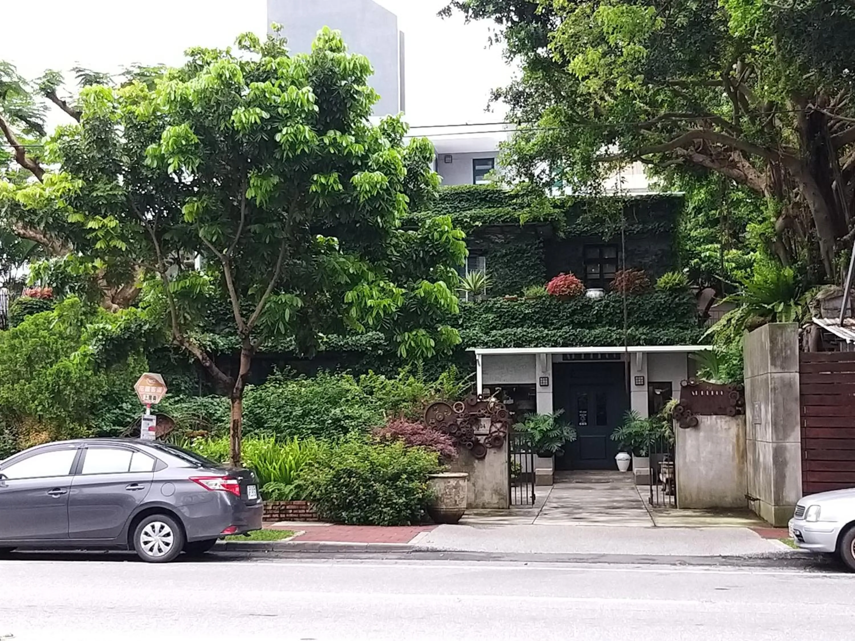 Shopping Area in Guan Lun Hotel