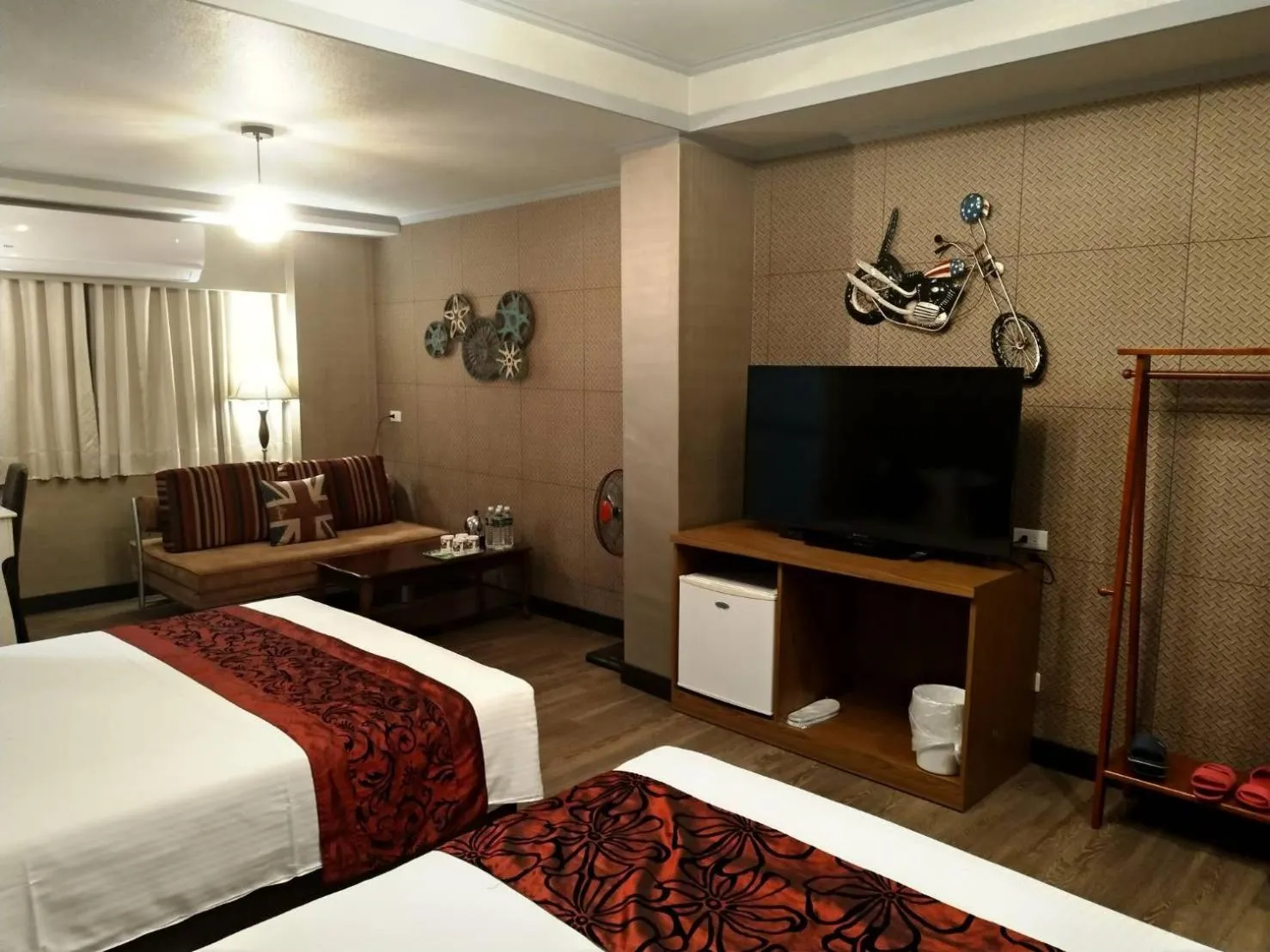 Photo of the whole room, Bed in Guan Lun Hotel
