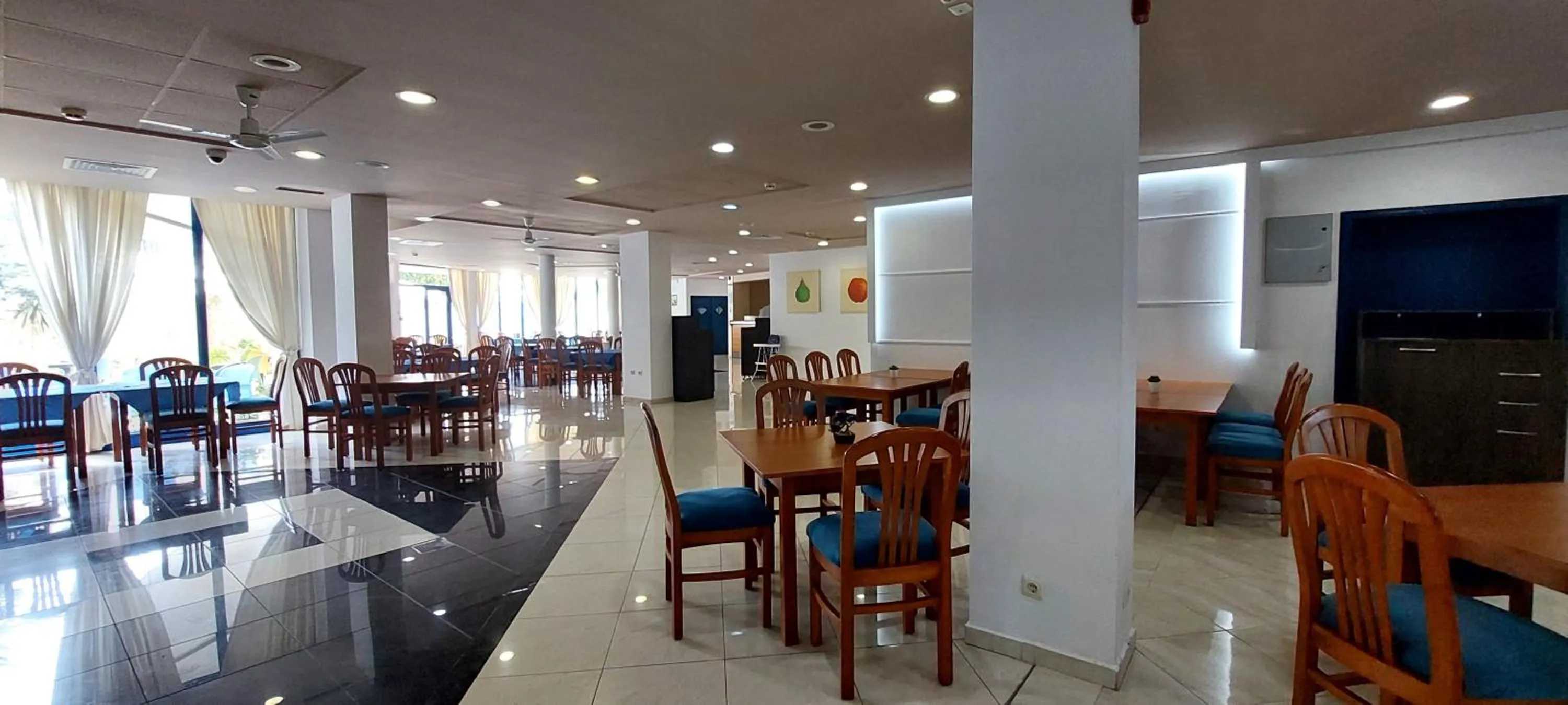 Restaurant/places to eat in Aquamarine Hotel - All Inclusive