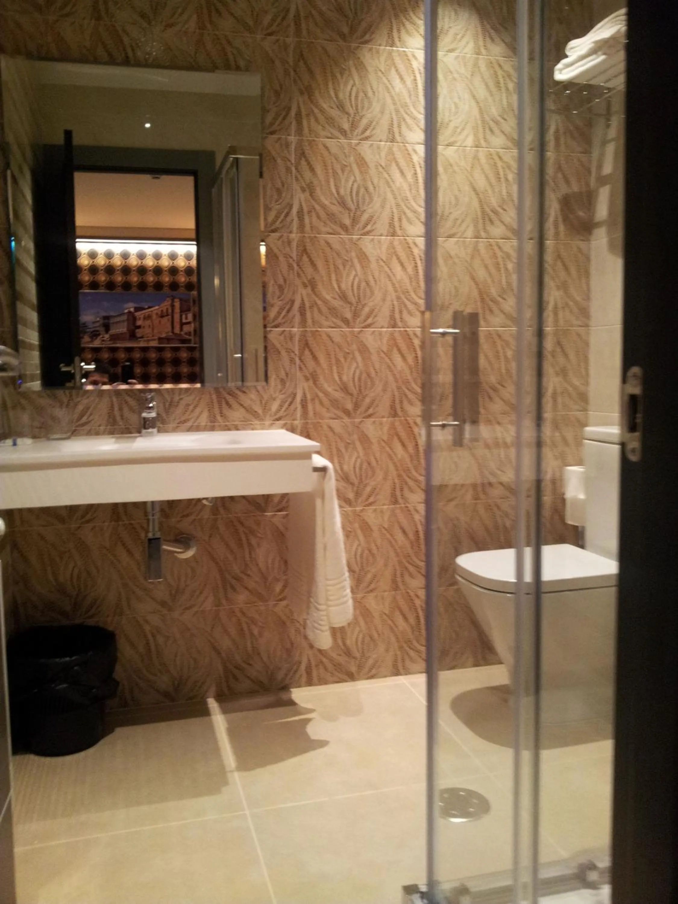 Bathroom in Hostal Barcelona