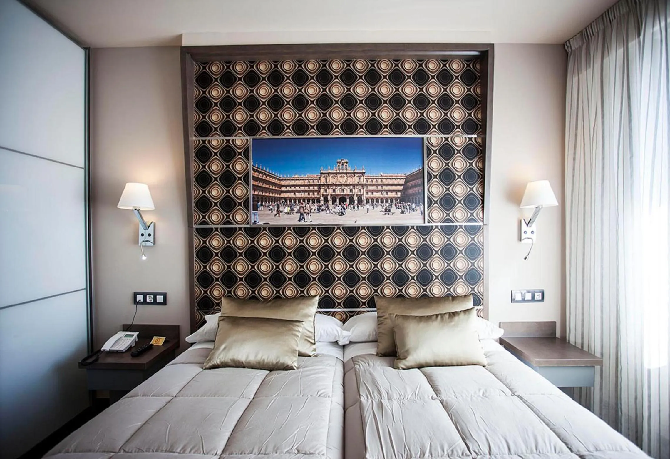 Bedroom, Bed in Hostal Barcelona