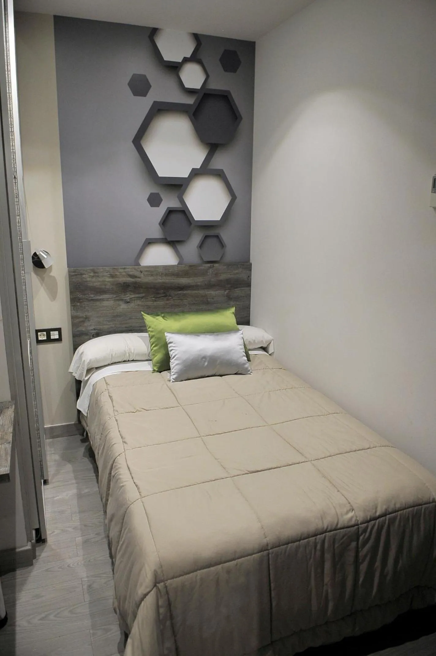 Bed in Hostal Barcelona