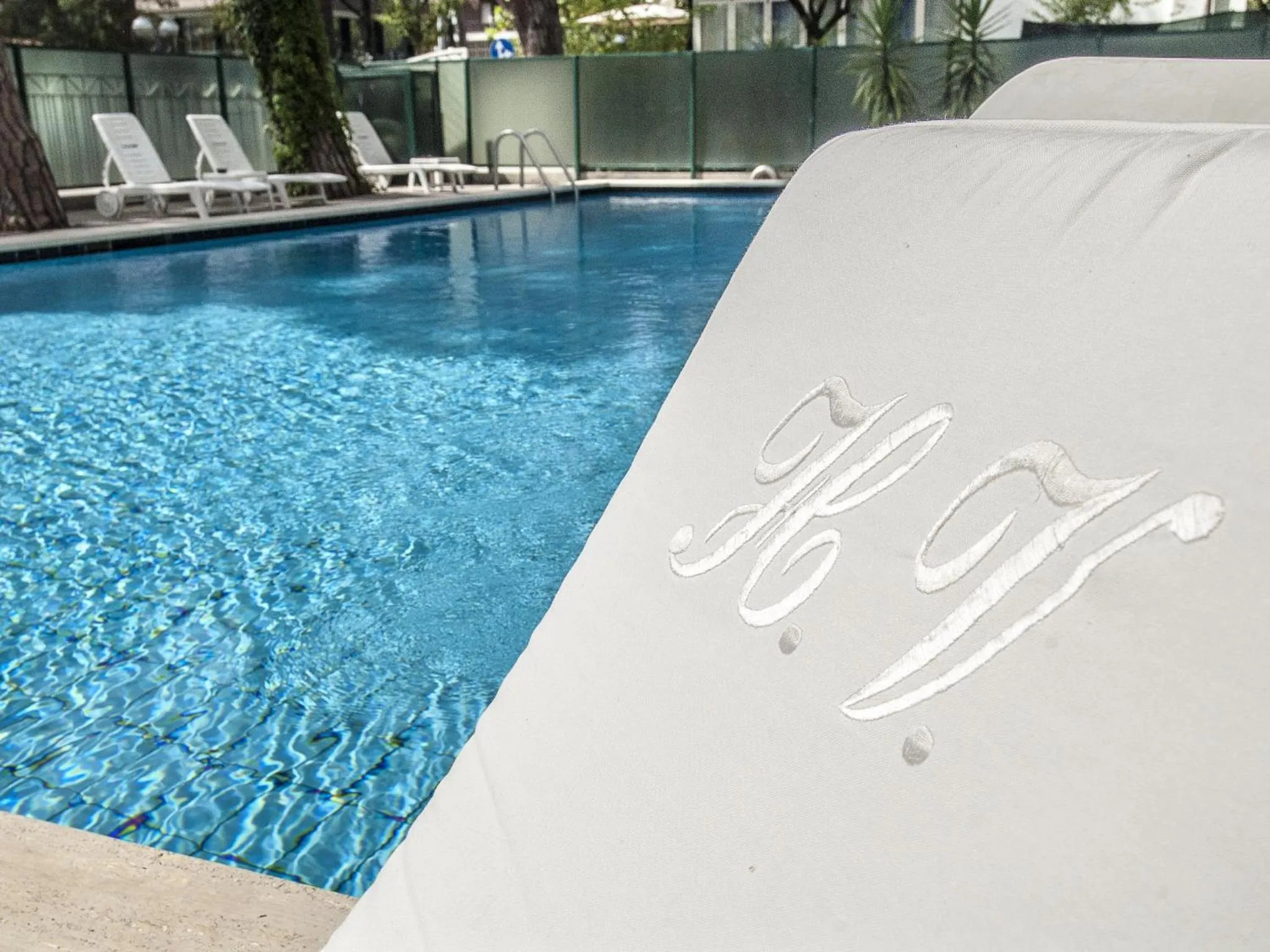 Swimming pool in Hotel Vela