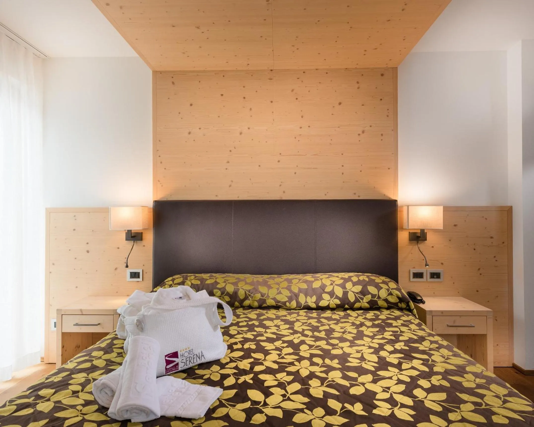 Photo of the whole room, Bed in Family Hotel Serena