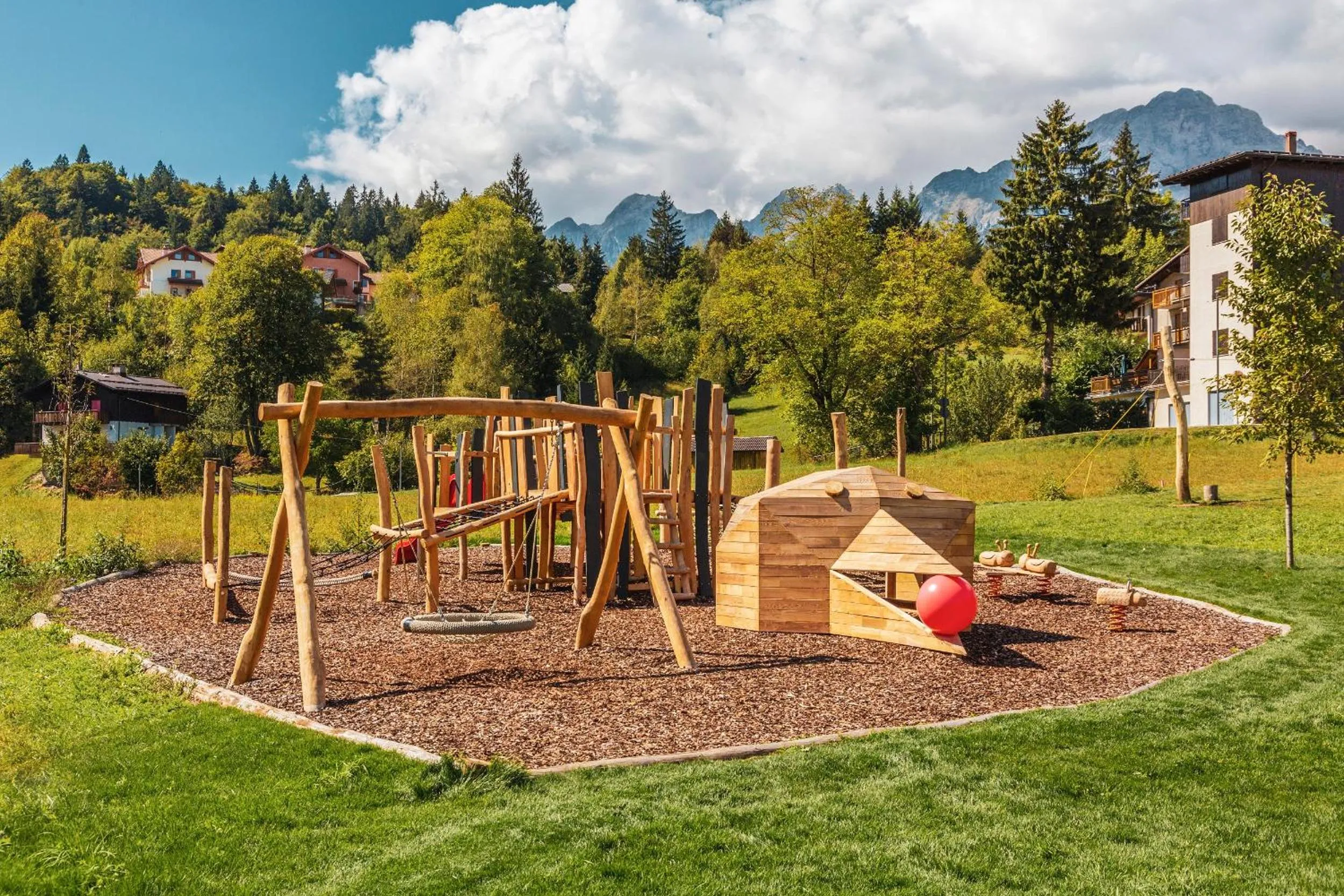 Garden in Family Hotel Serena