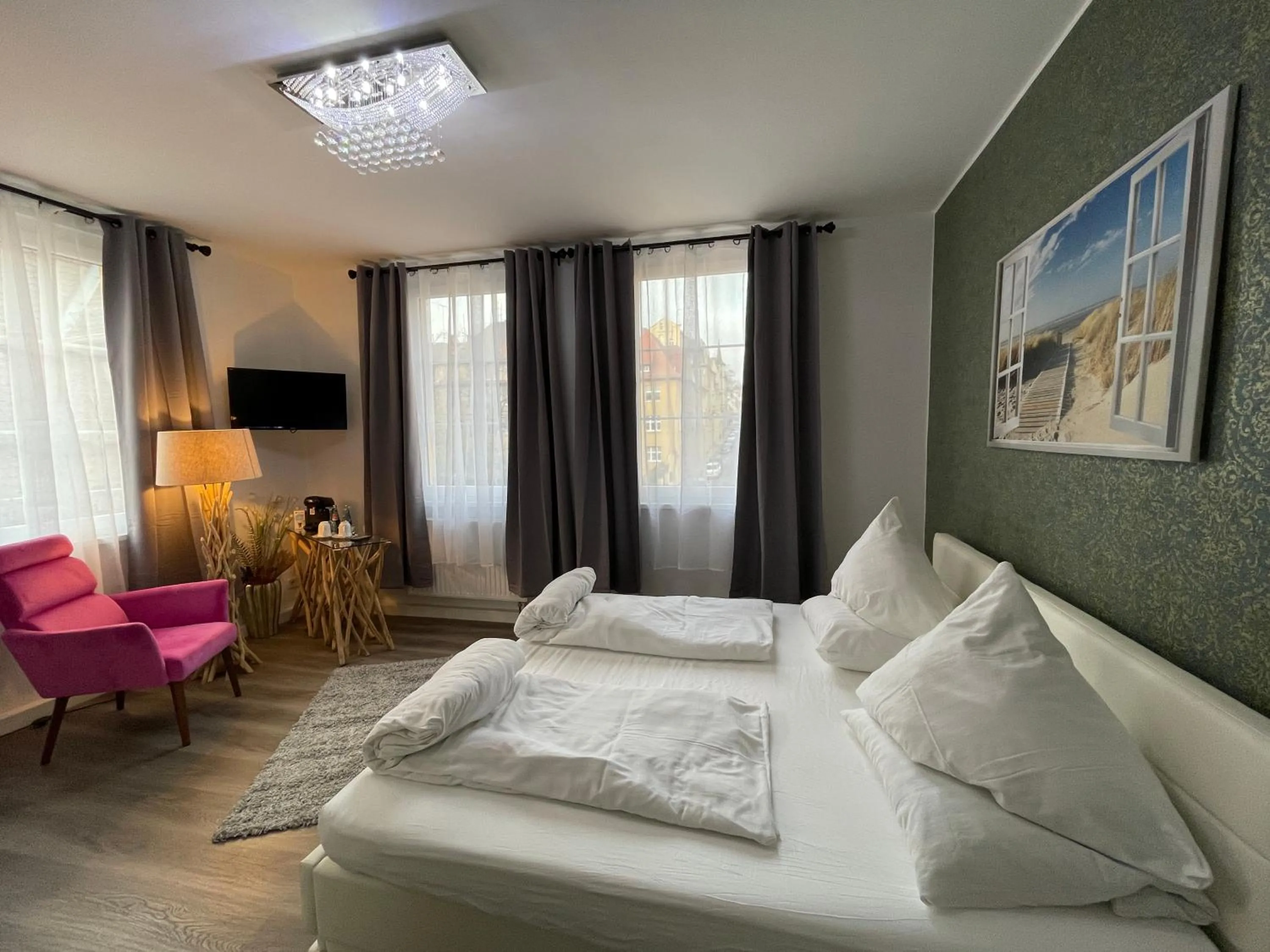 Bed in Hotel Maison LeMi