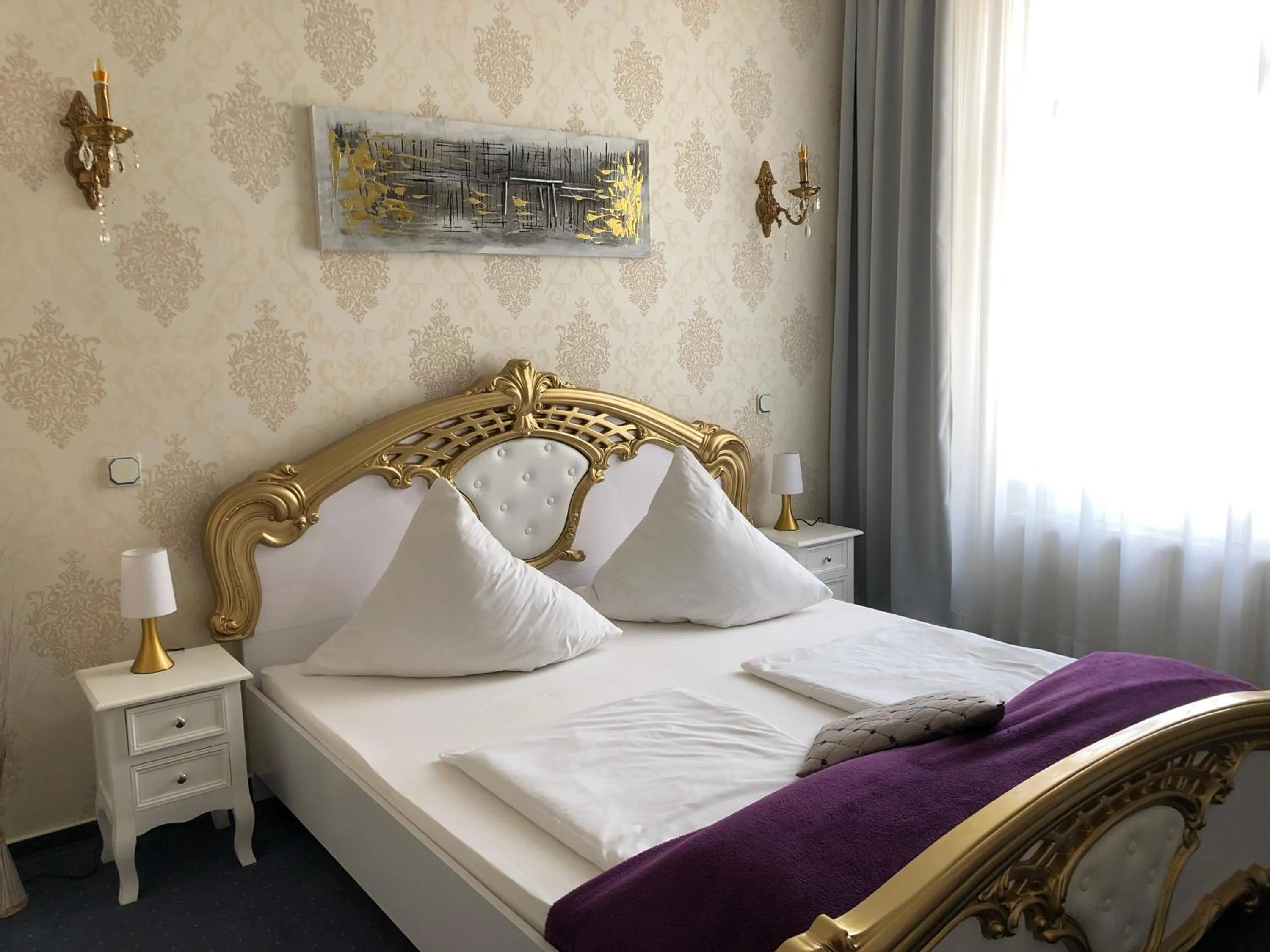 Bed in Hotel Maison LeMi