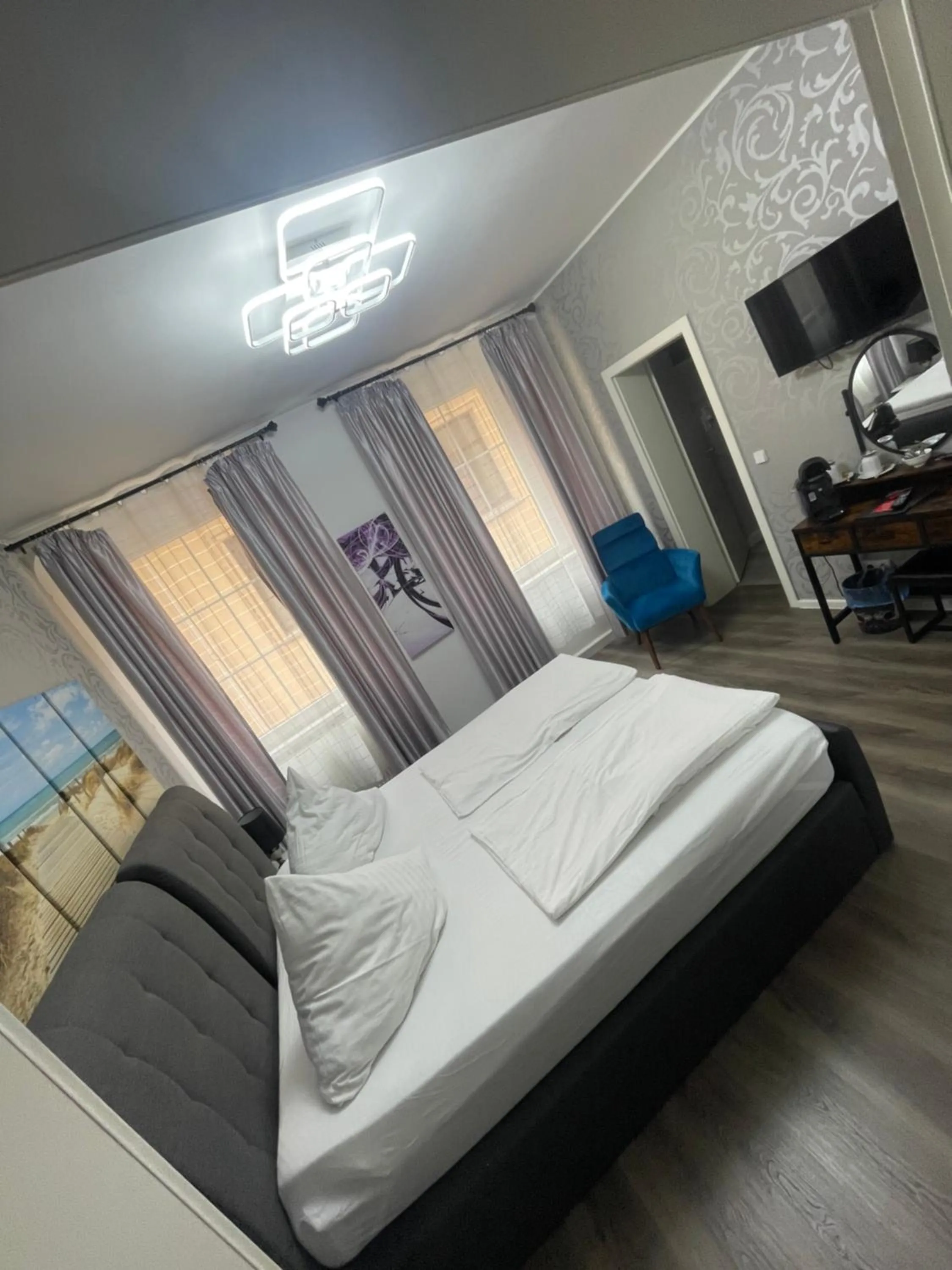 Photo of the whole room, Bed in Hotel Maison LeMi