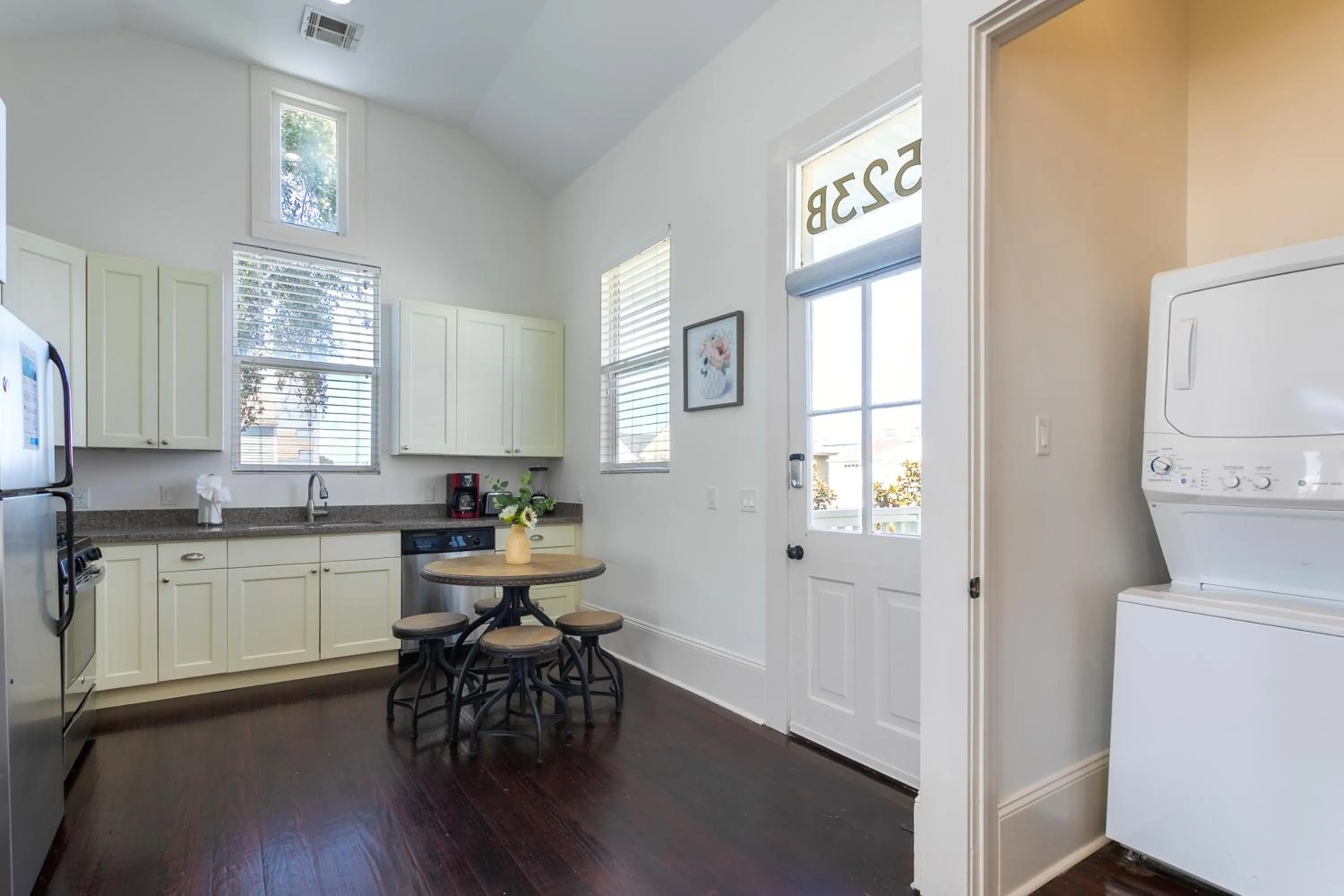 Kitchen or kitchenette in Charming 2BR on Carondelet by Hosteeva