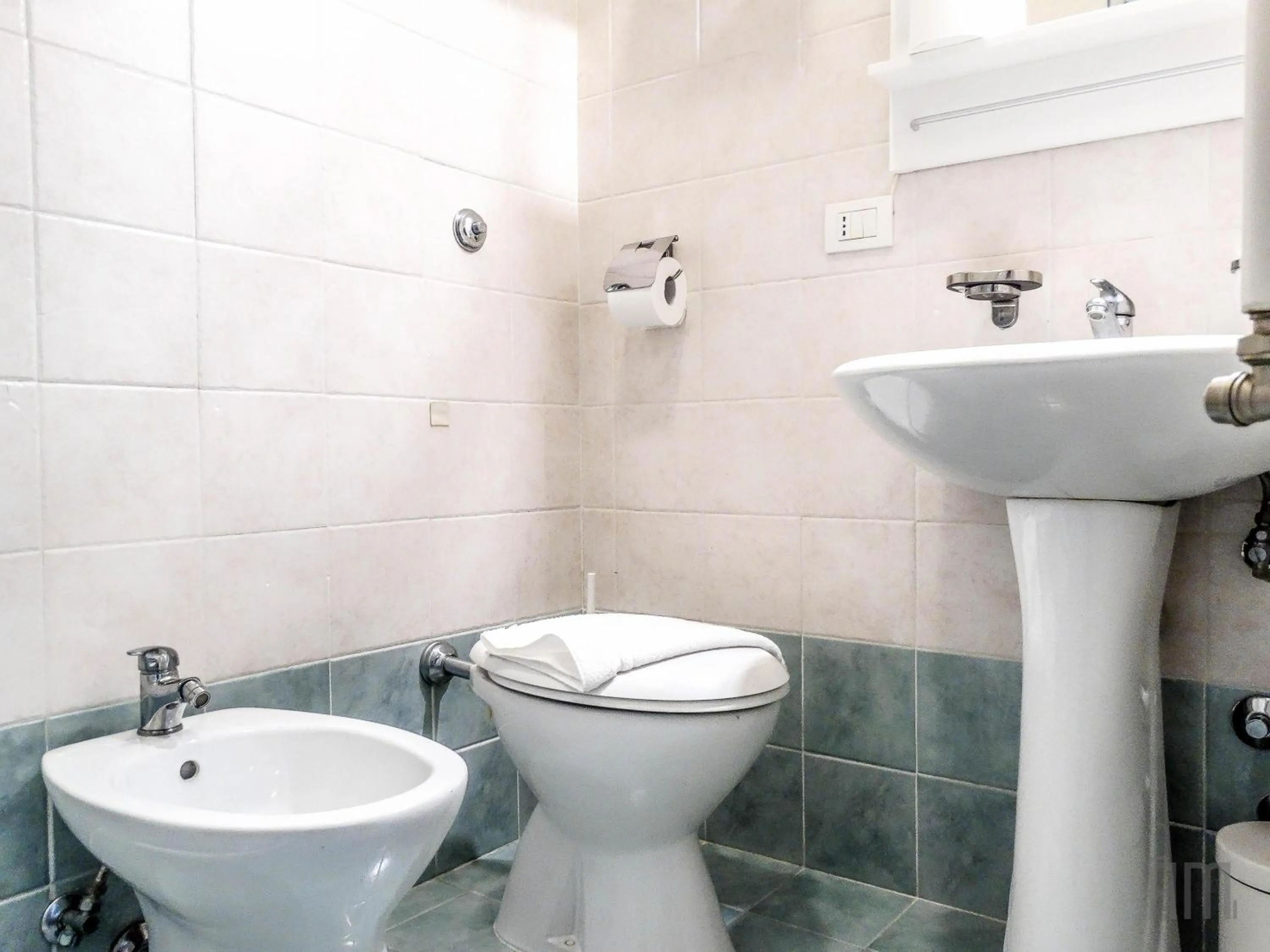 Bathroom in Magic Door Rome