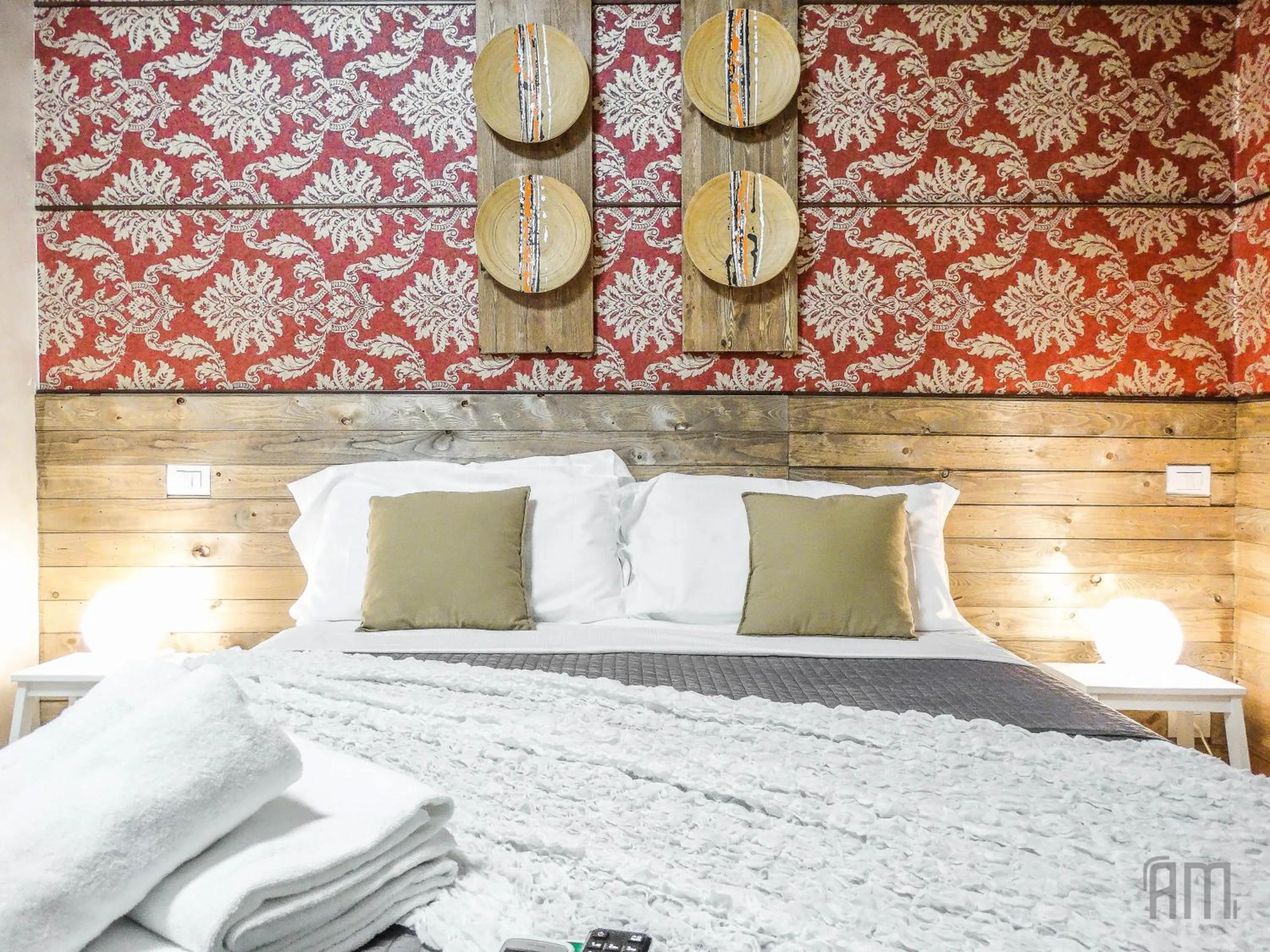 Photo of the whole room, Bed in Magic Door Rome