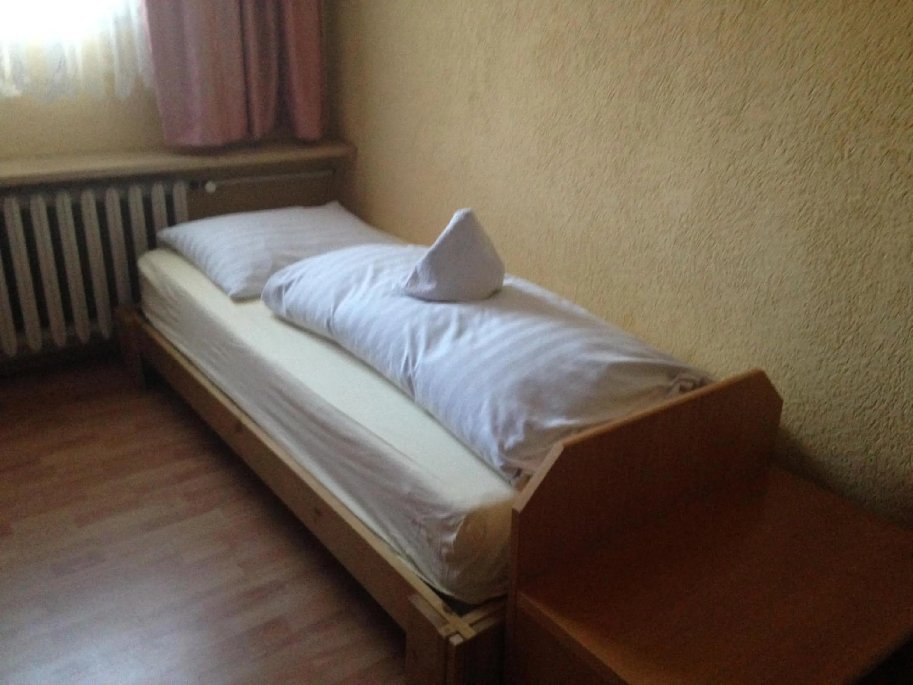 Photo of the whole room, Bed in Hostel im Osterzgebirge