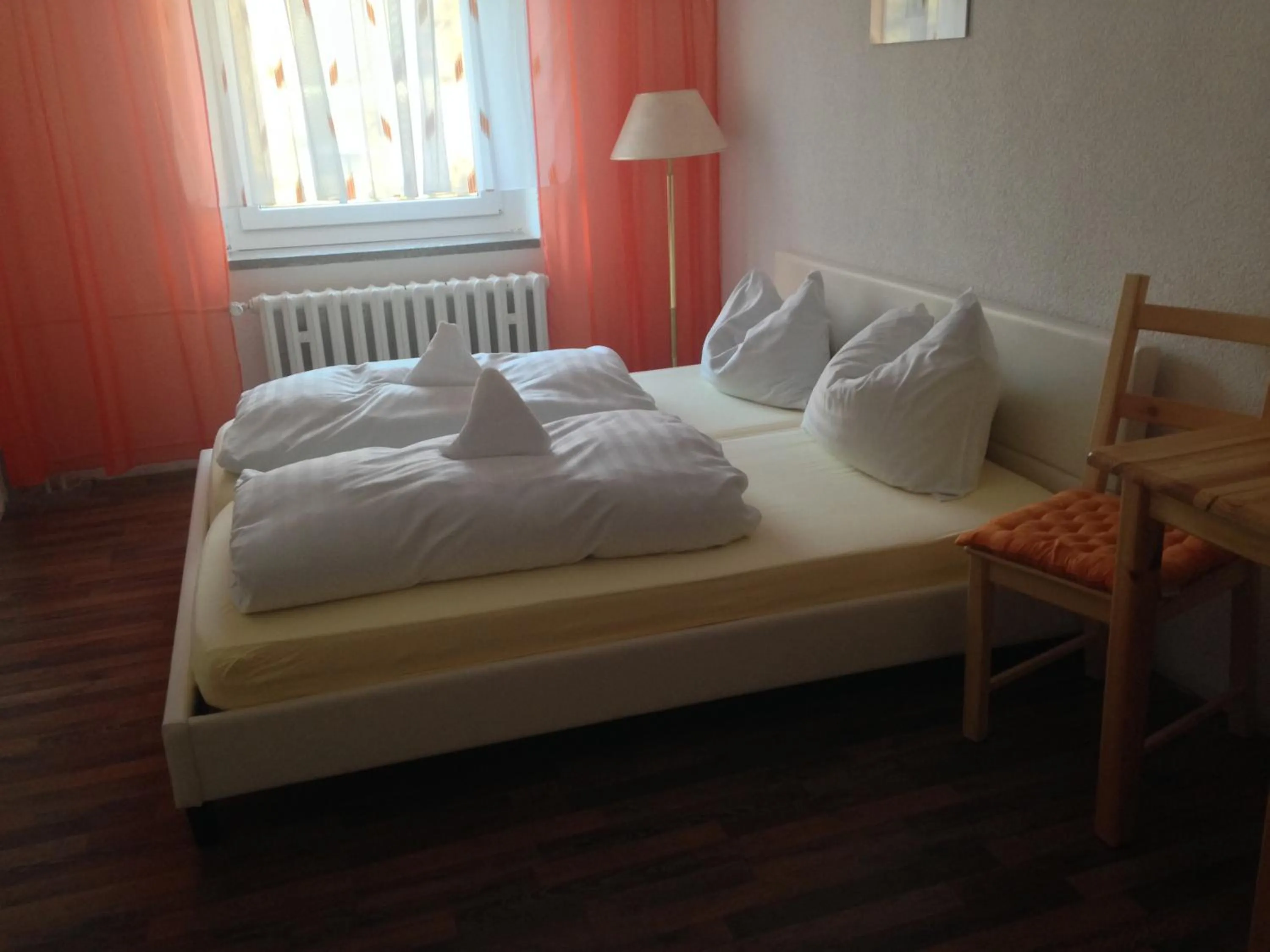 Photo of the whole room, Bed in Hostel im Osterzgebirge