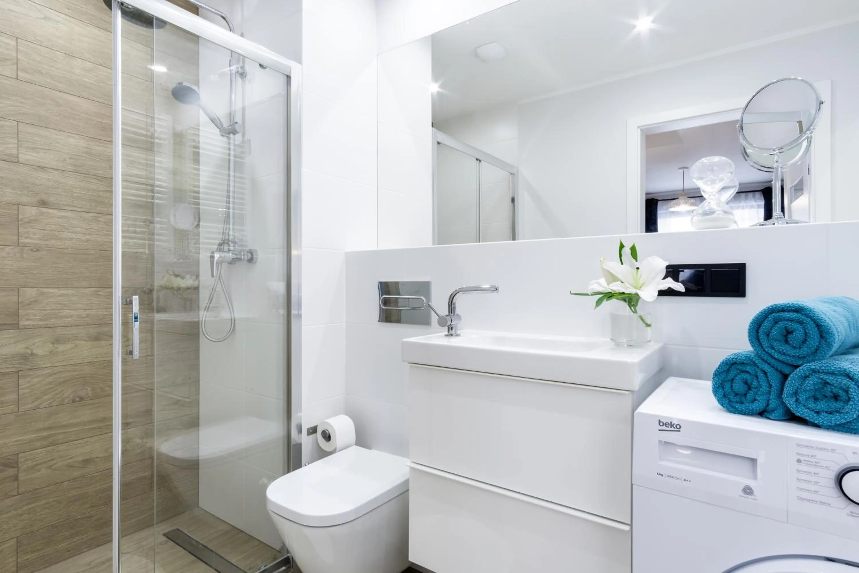 Shower in Elite Apartments SPA Zone