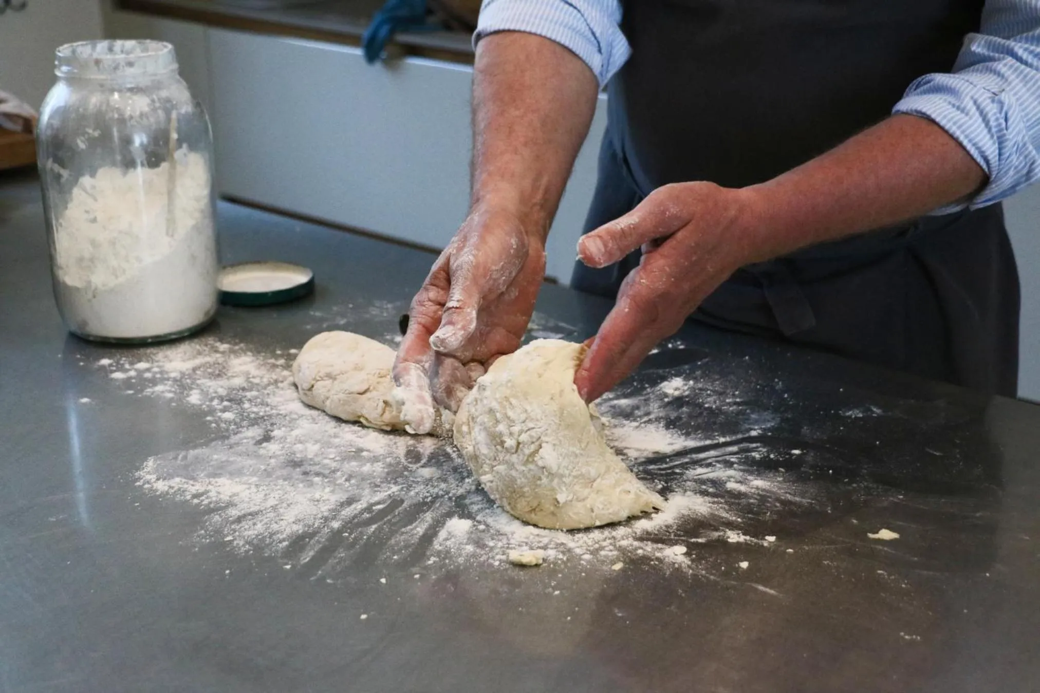 Restaurant/places to eat in Château Haute Roche