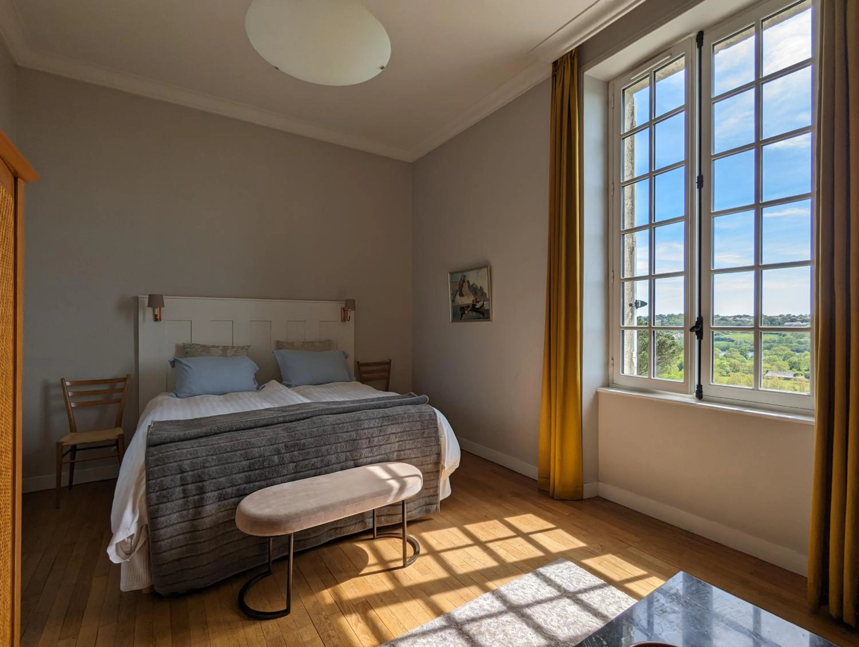 Bedroom, Bed in Château Haute Roche