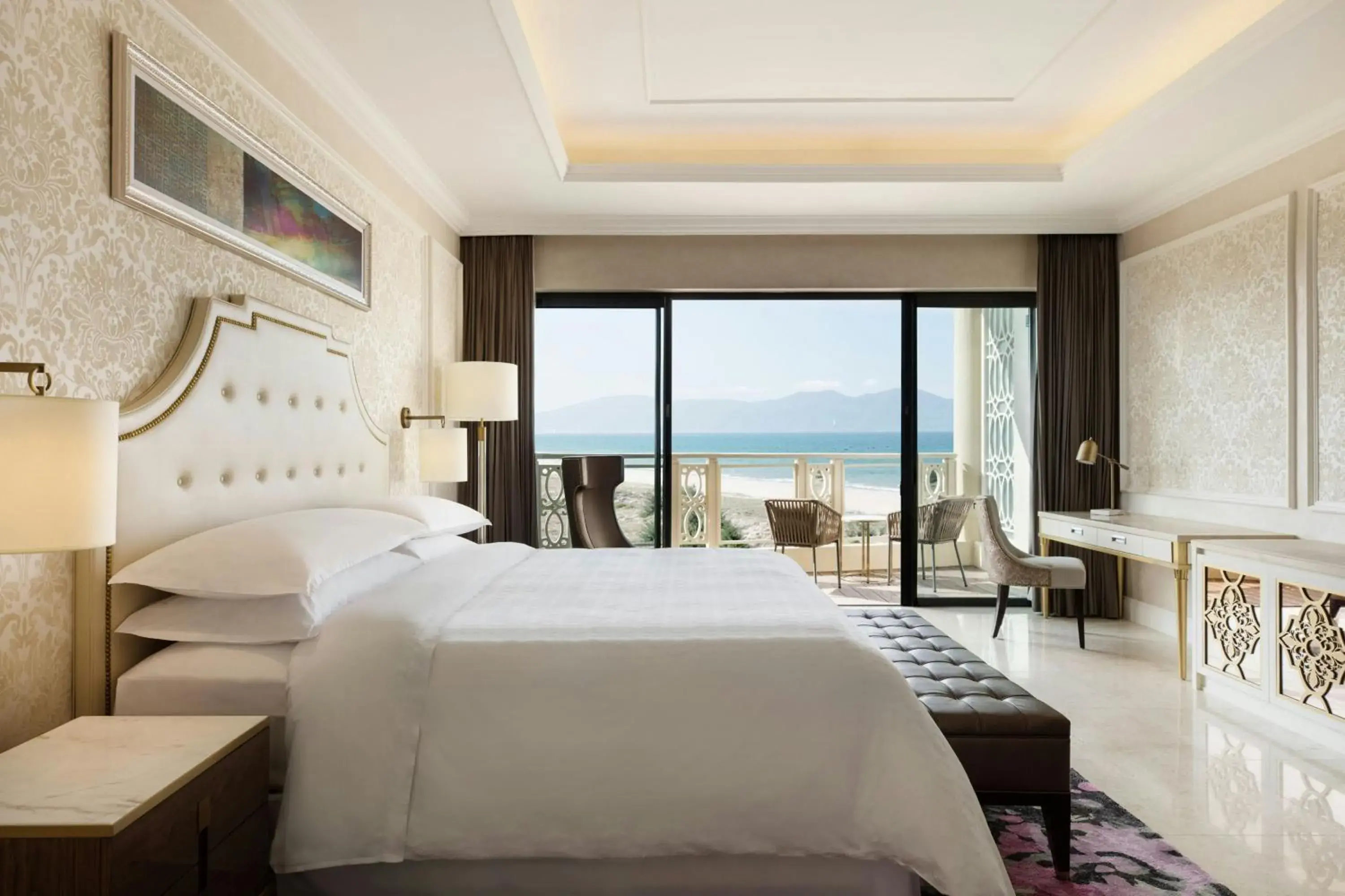 Deluxe with Balcony, Guest room, 1 King, Partial Sea View in Sheraton Grand Danang Beach Resort & Spa Deluxe with Balcony, Guest room, 1 King, Partial Sea View in Sheraton Grand Danang Beach Resort & Spa