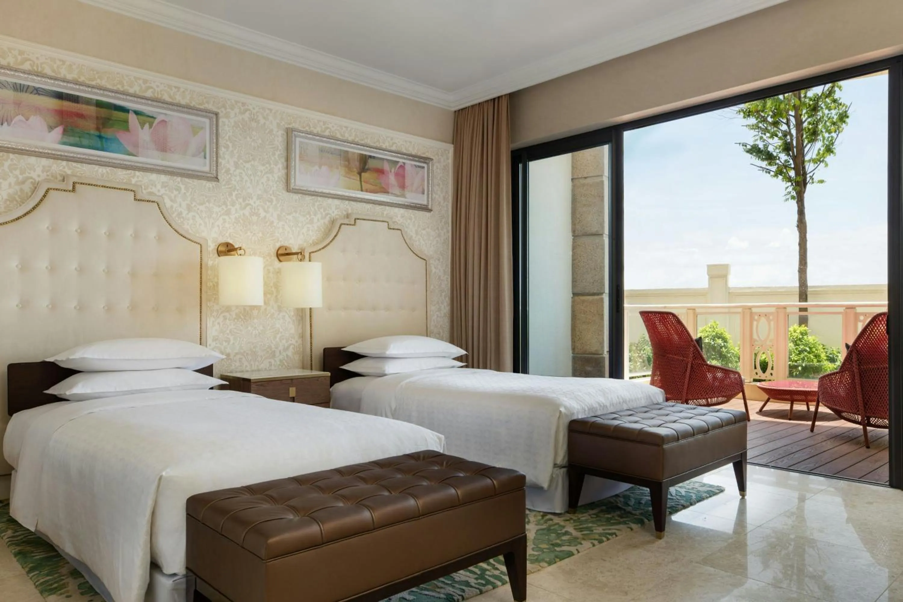 Bedroom, Bed in Sheraton Grand Danang Beach Resort & Spa