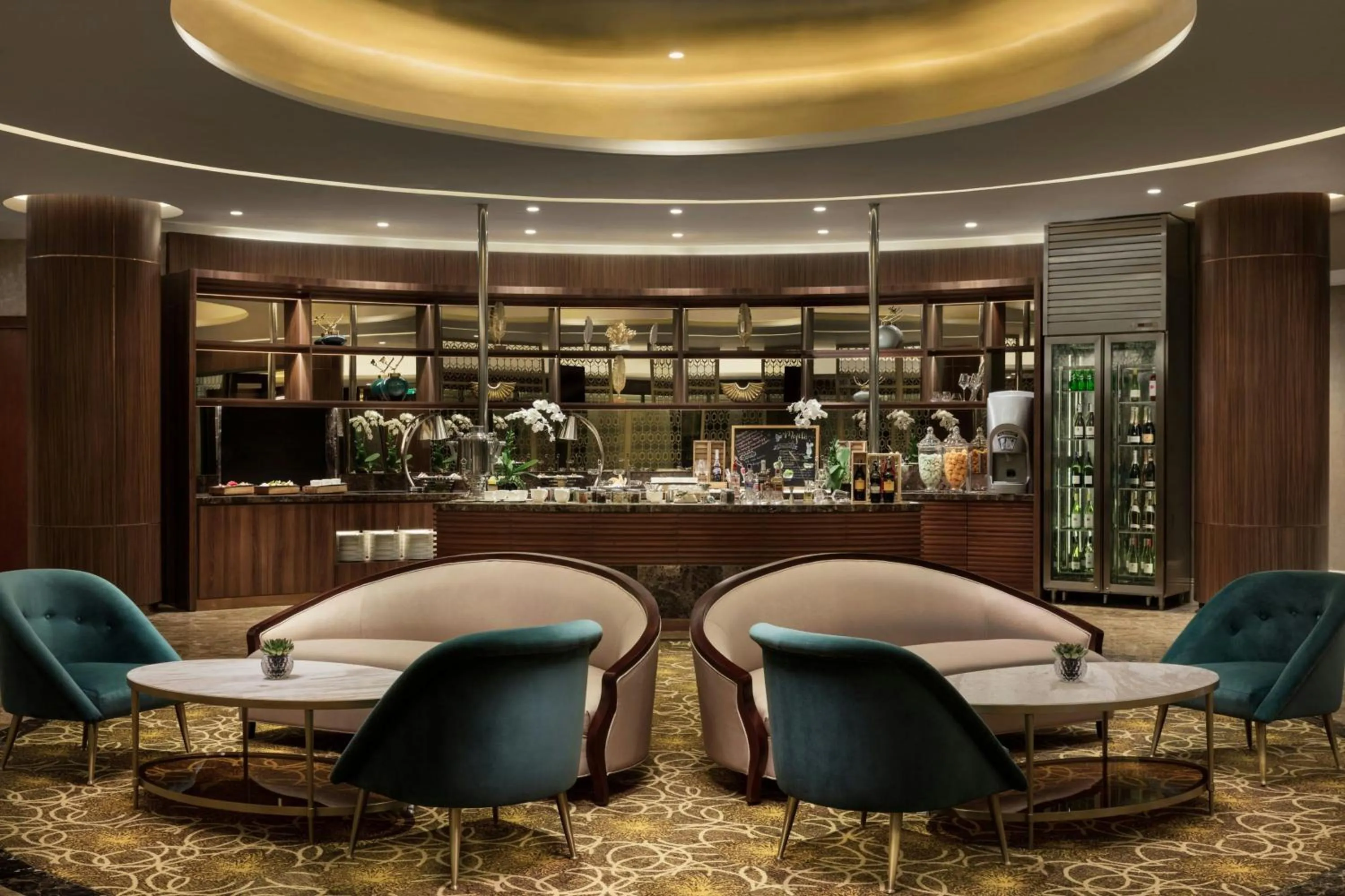 Restaurant/places to eat in Sheraton Grand Danang Beach Resort & Spa