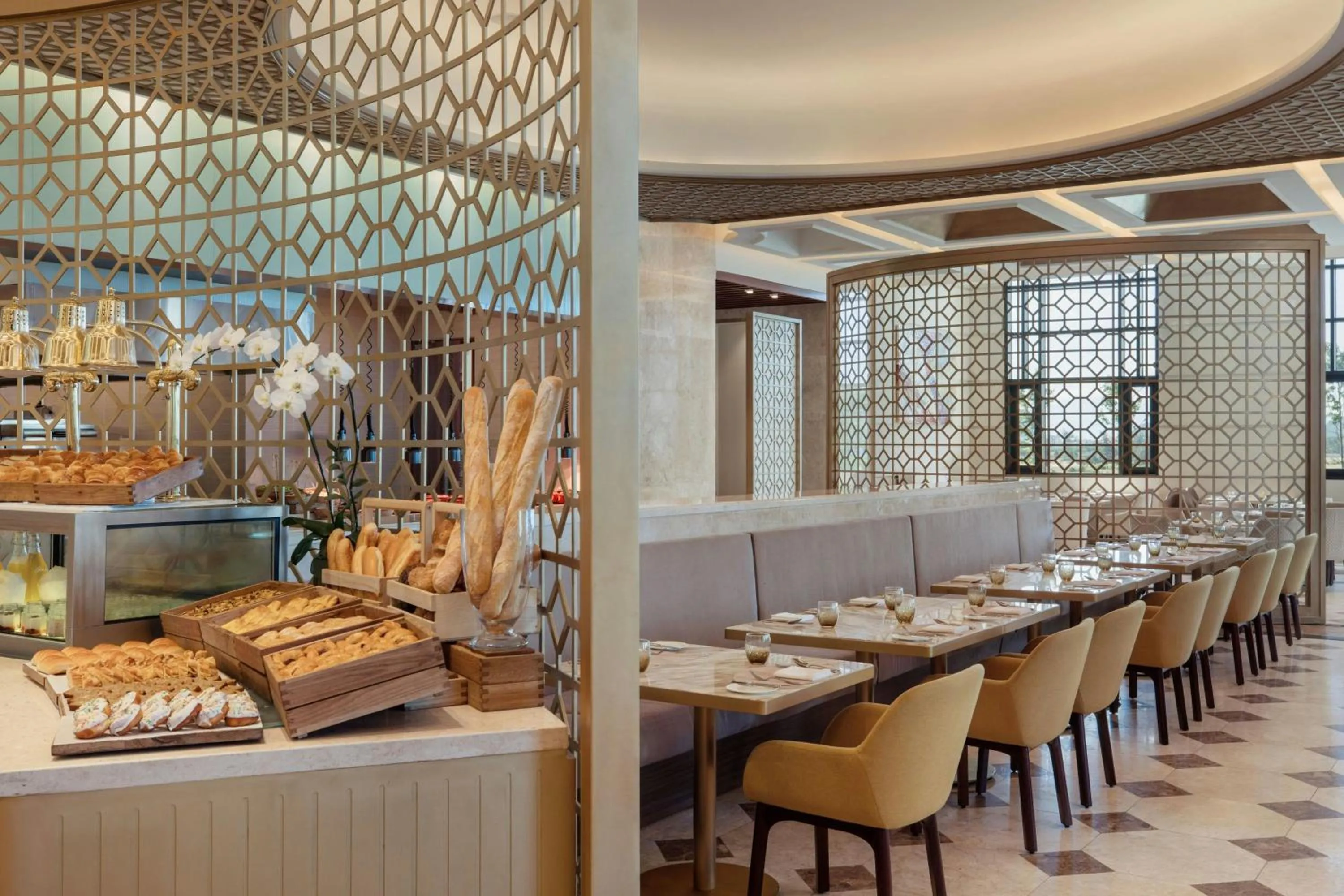 Breakfast in Sheraton Grand Danang Beach Resort & Spa