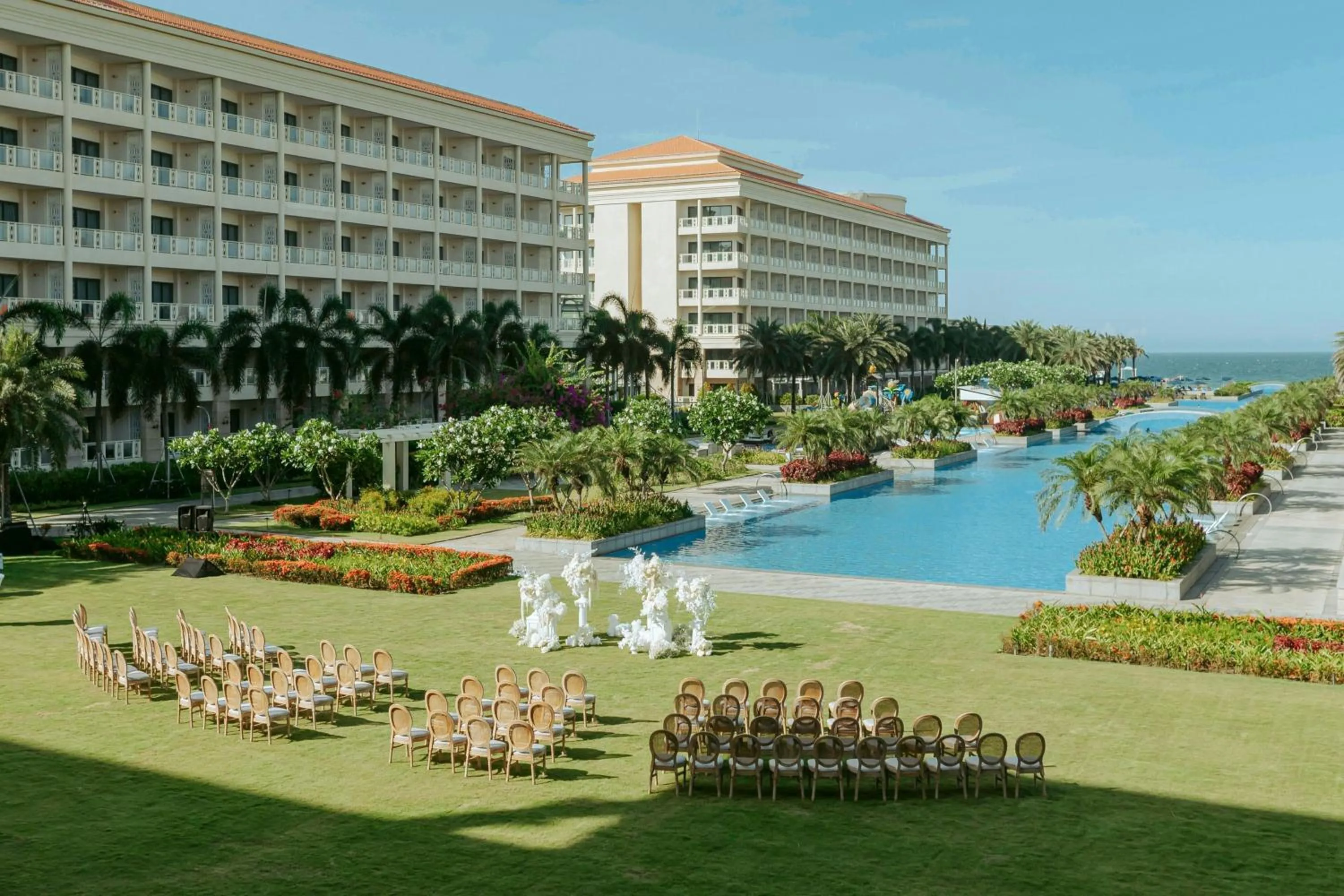 Beach in Sheraton Grand Danang Beach Resort & Spa