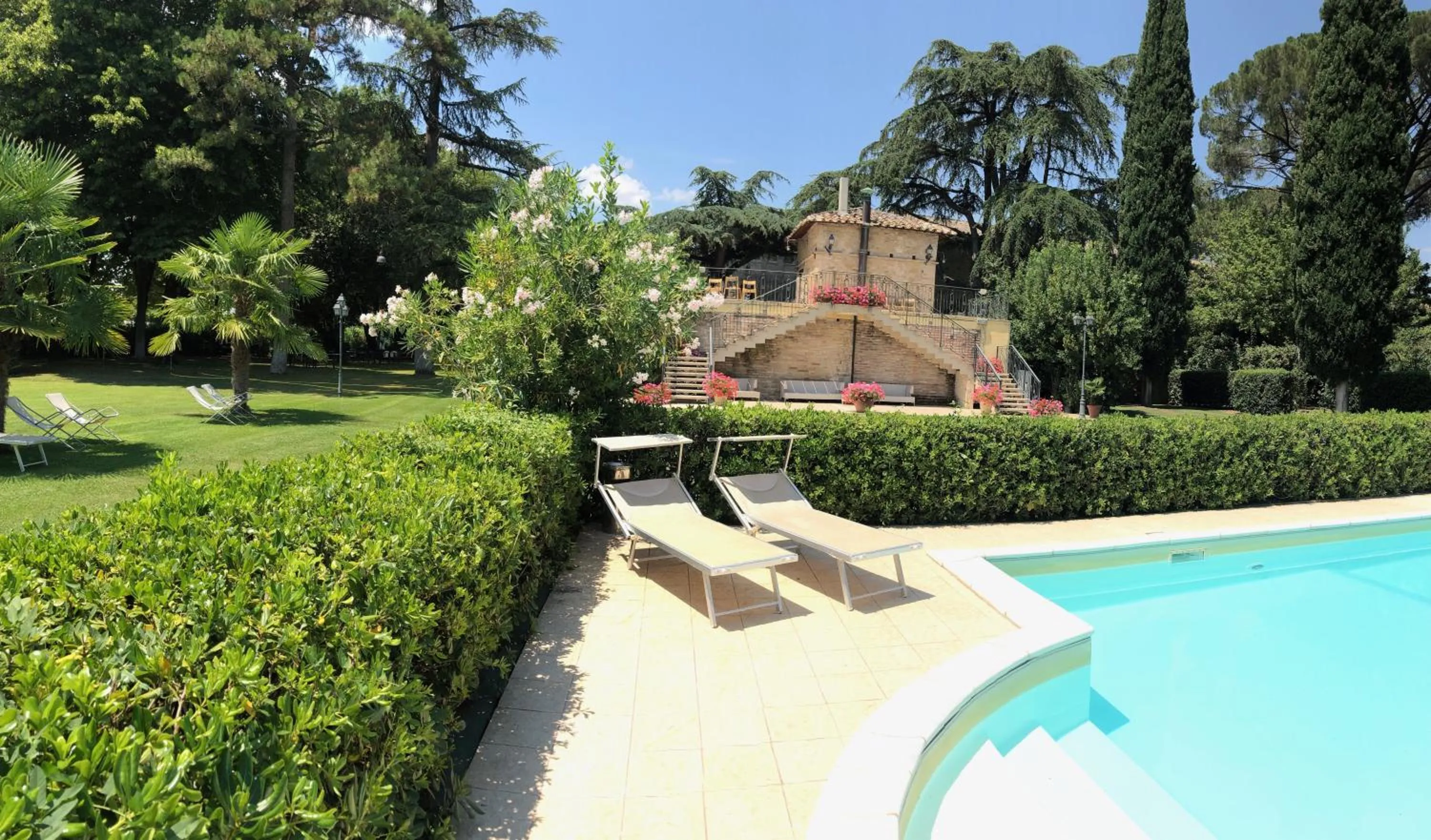 Swimming pool in Relais Parco Dei Cavalieri Assisi