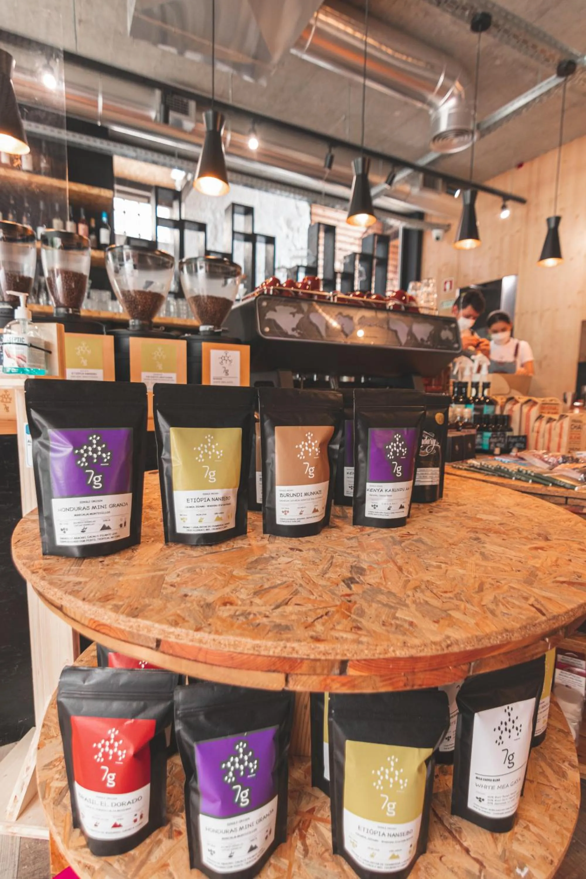 Restaurant/places to eat in 7 Gaia Roaster Apartments