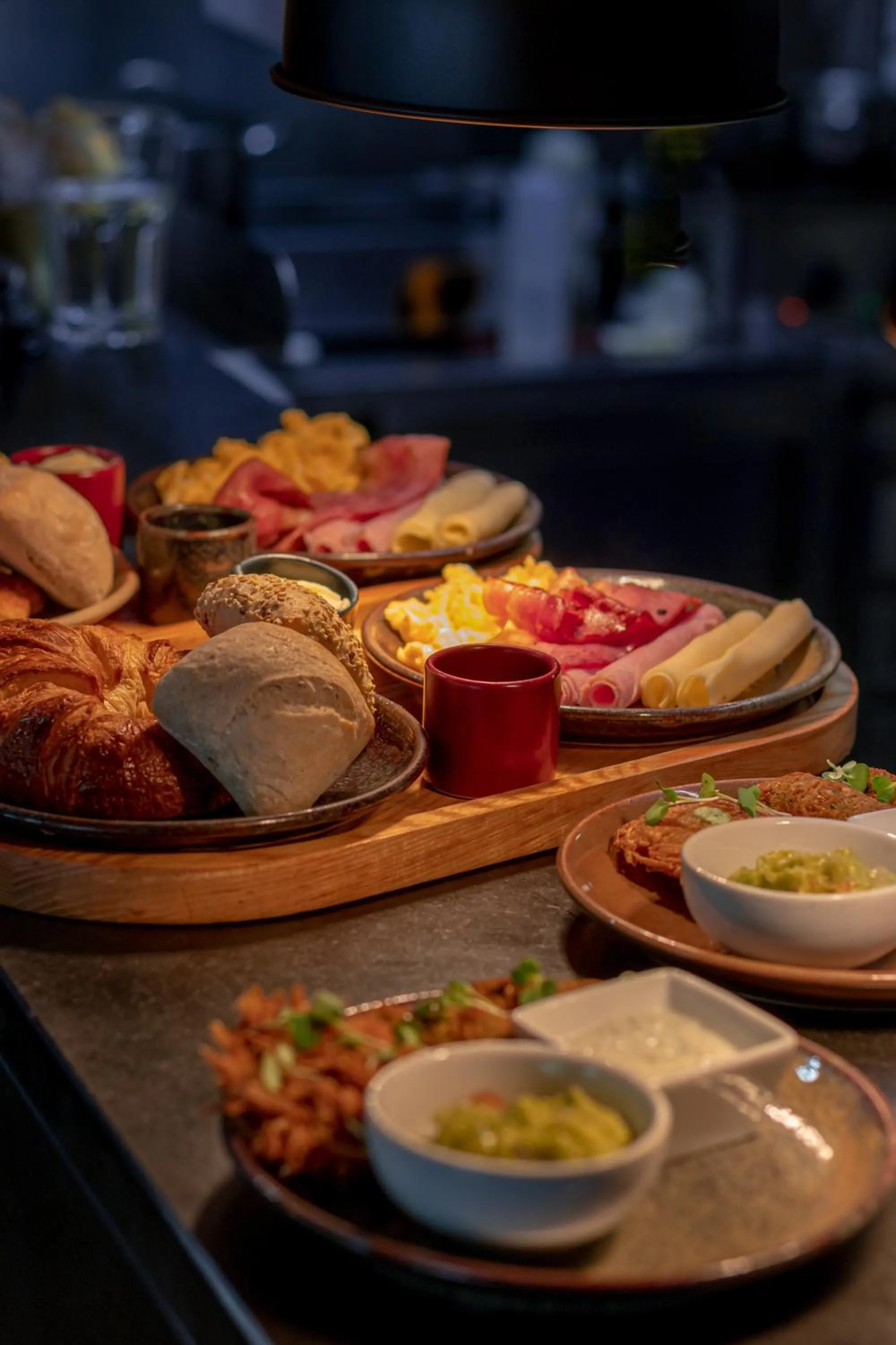 Restaurant/places to eat in 7 Gaia Roaster Apartments