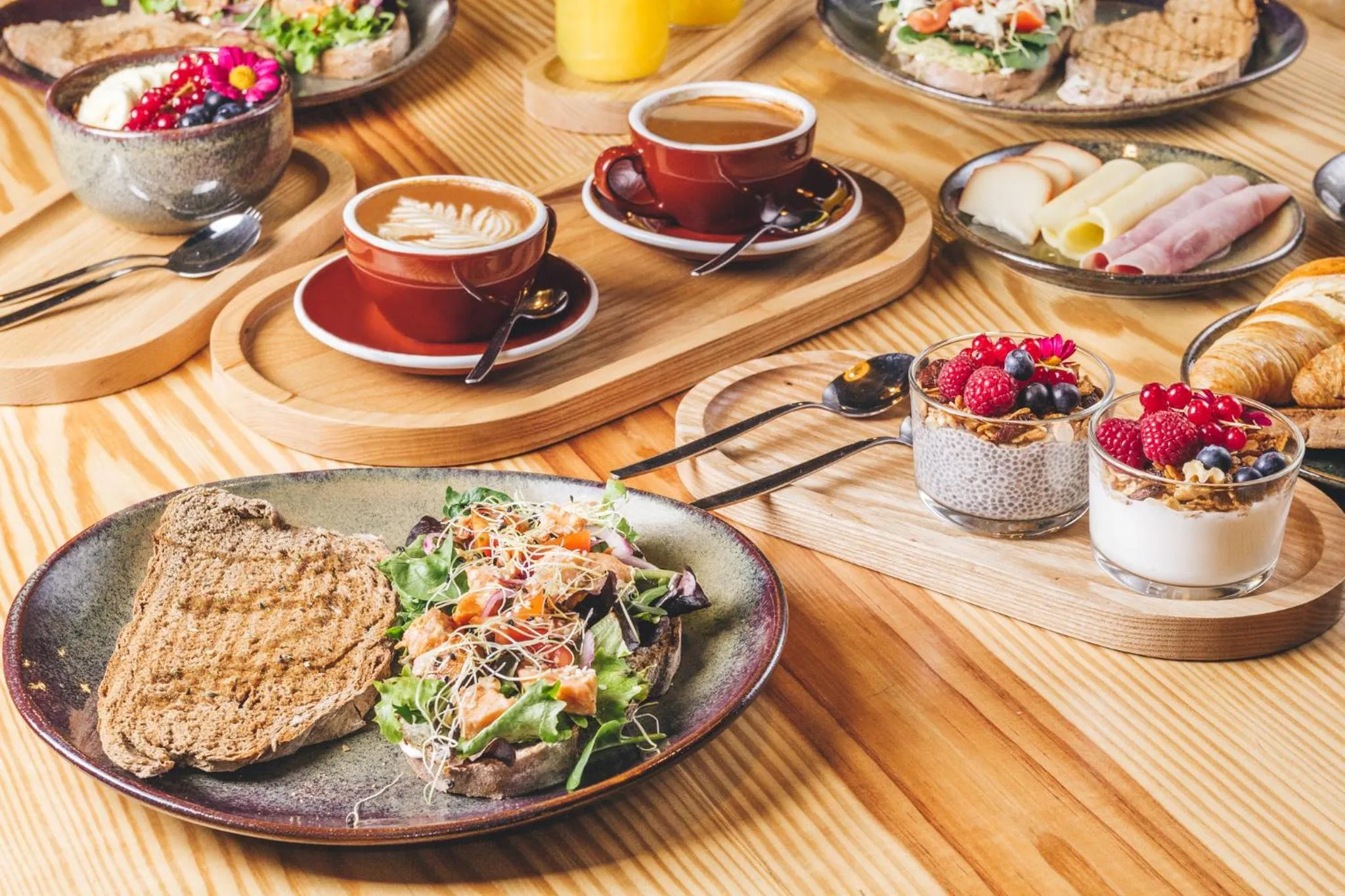 Restaurant/places to eat in 7 Gaia Roaster Apartments