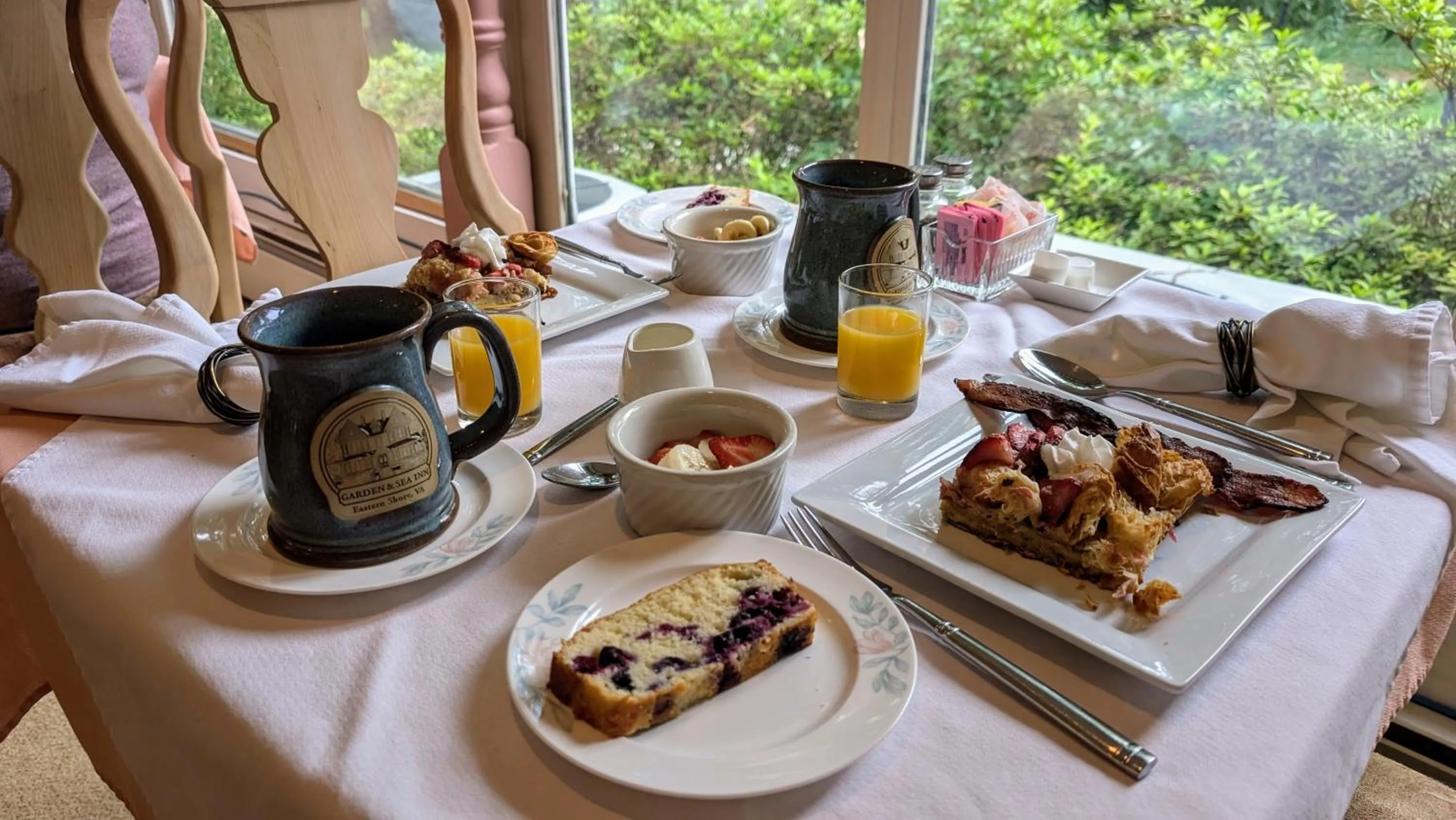 Breakfast in Garden and Sea Inn