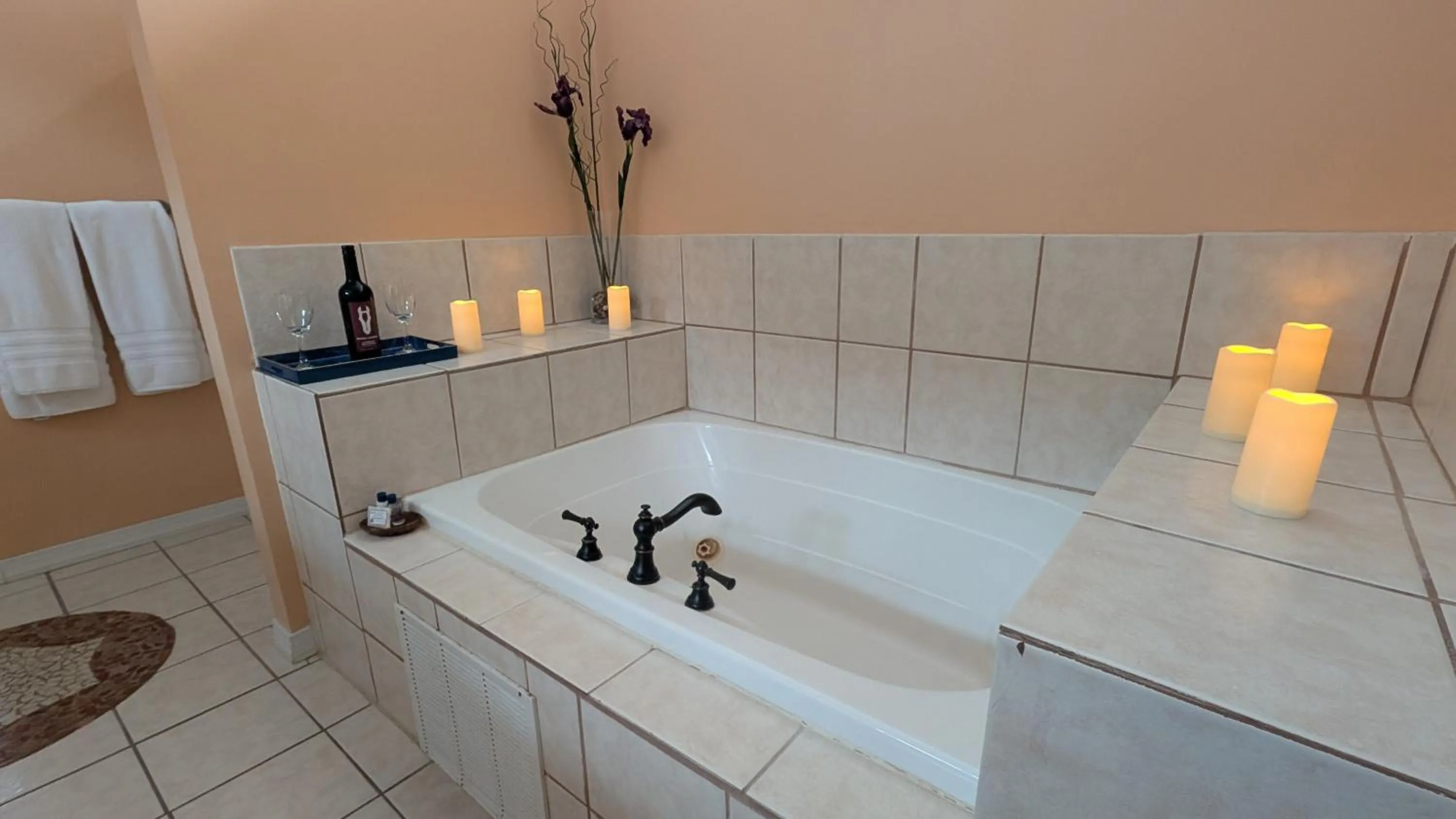 Bathroom in Garden and Sea Inn