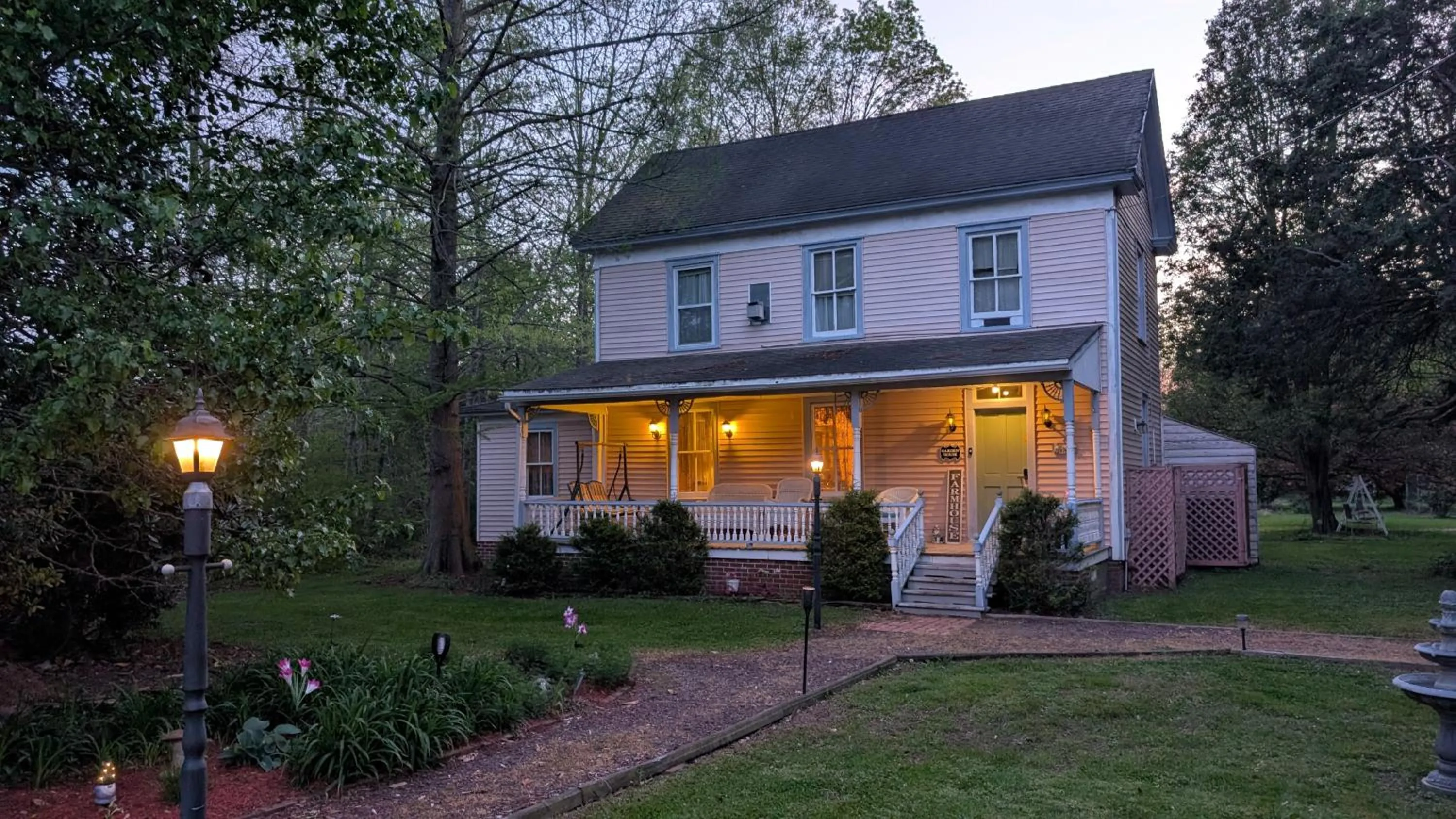 Property building in Garden and Sea Inn