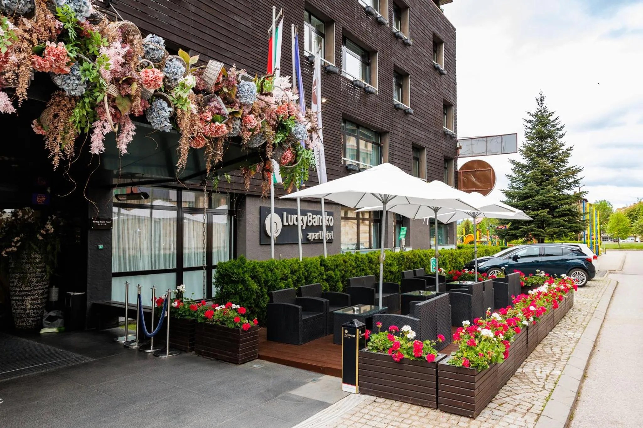 Property building in Lucky Bansko Aparthotel SPA & Relax