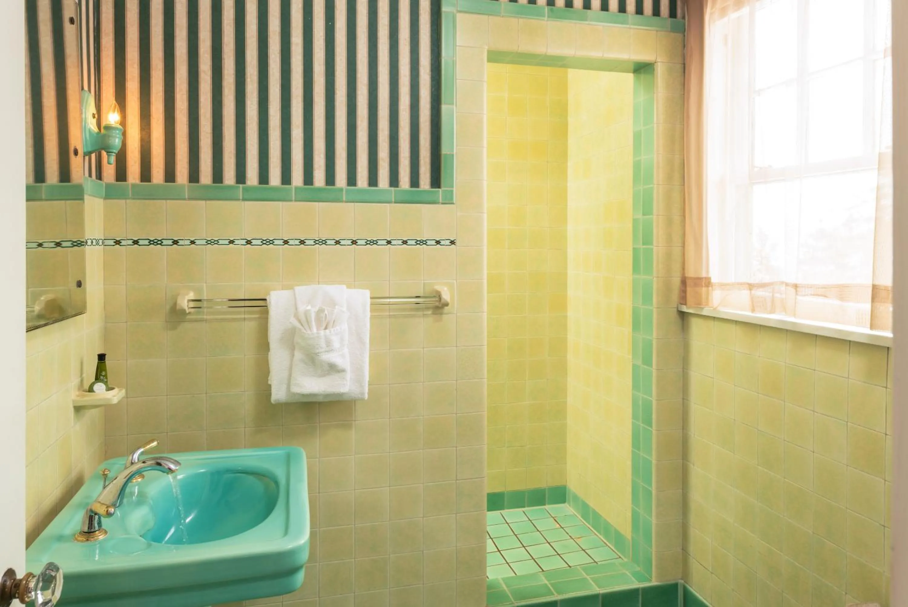 Bathroom in Idlwilde Inn