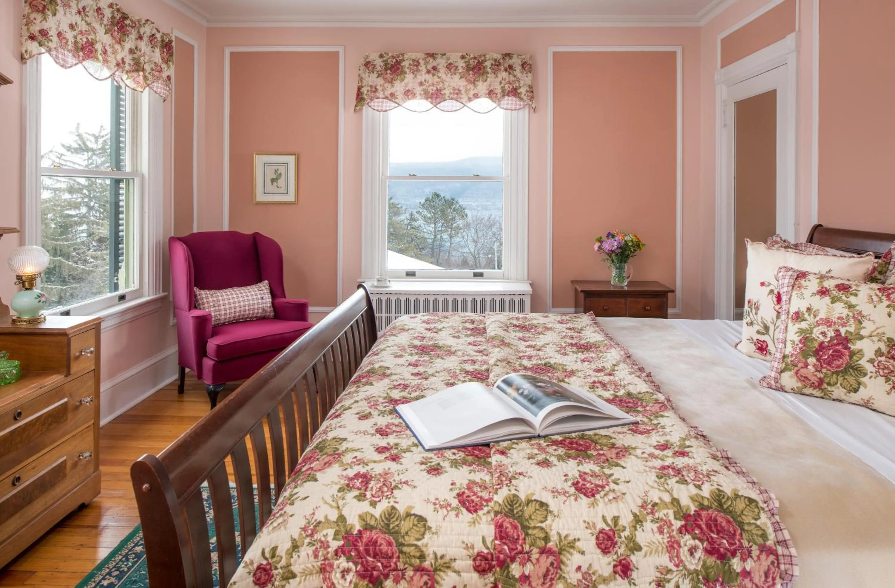 Bedroom, Bed in Idlwilde Inn