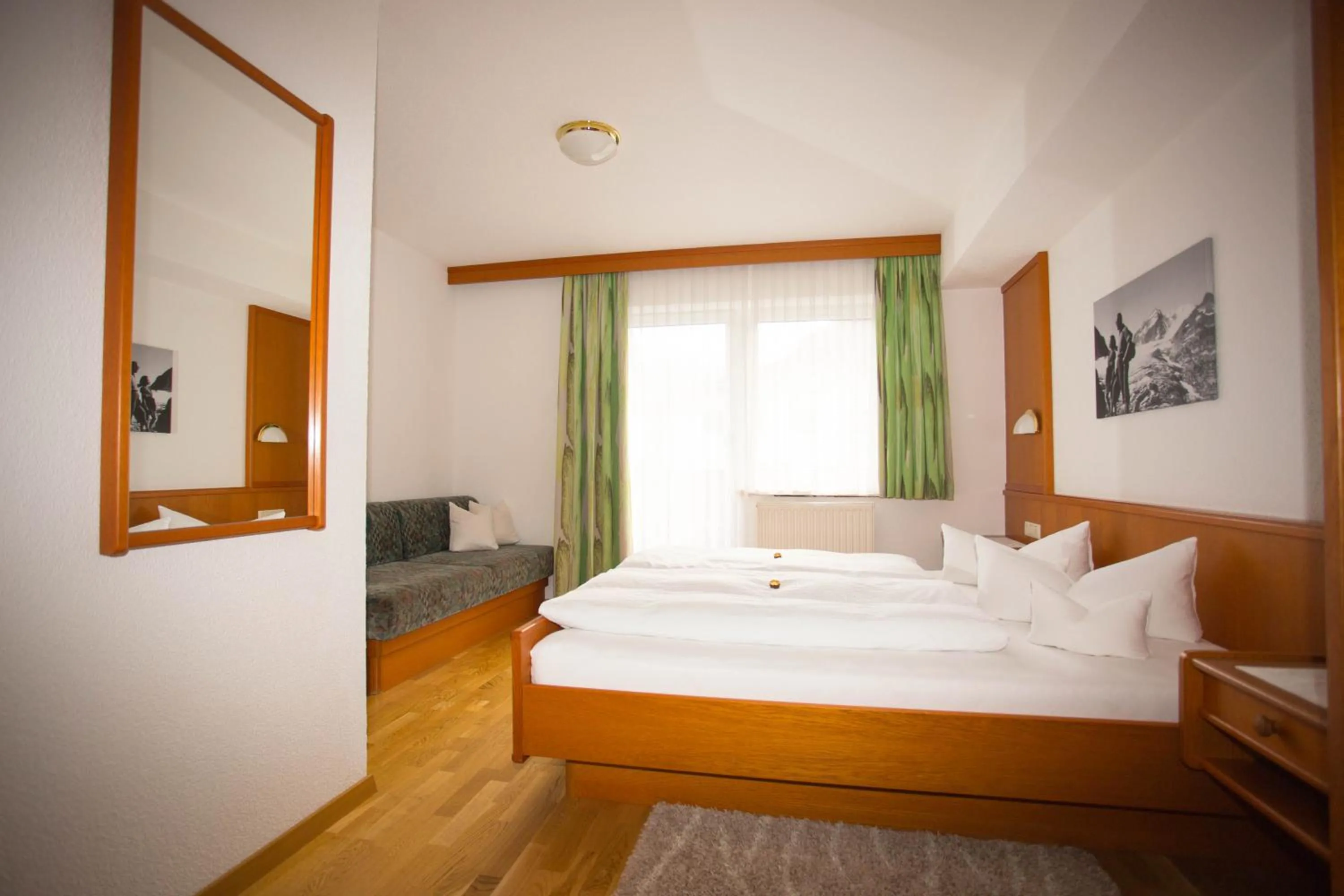 Bed in Haus Enzian