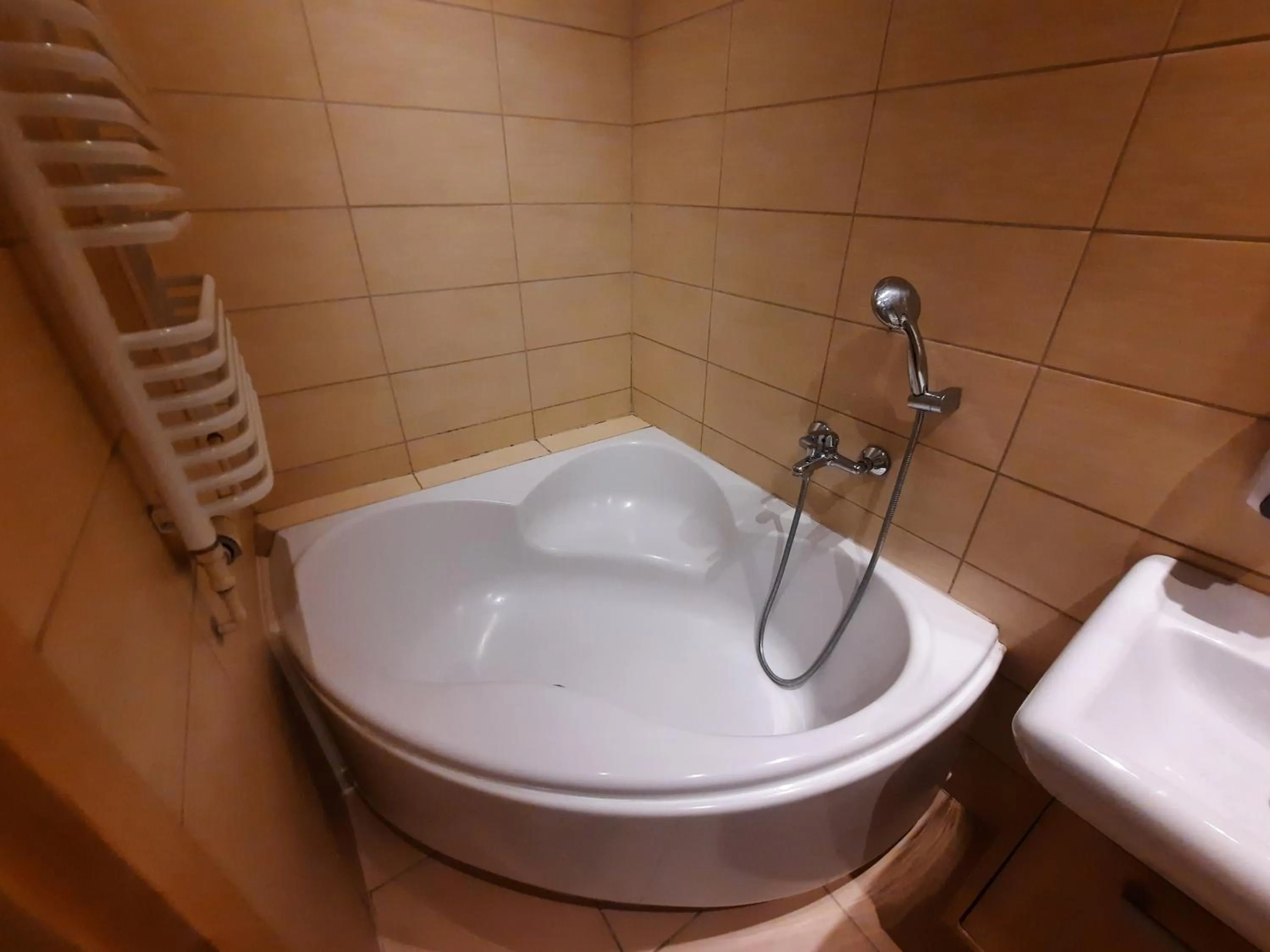 Bath in Lorf Hostel&Coffee