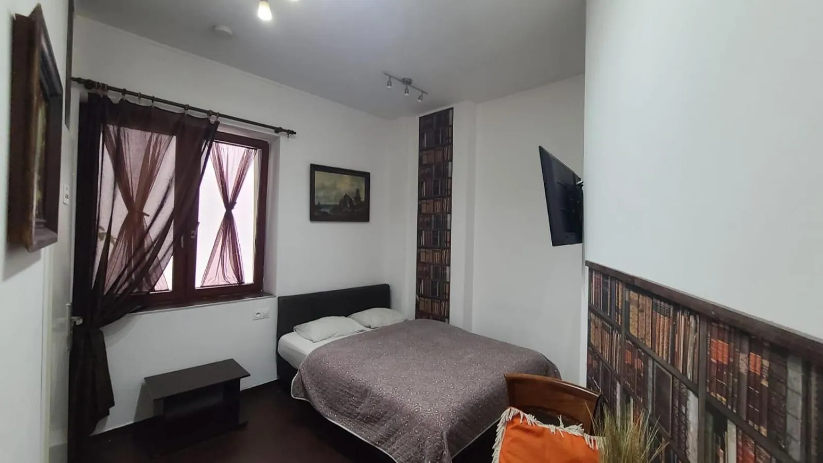 Photo of the whole room, Bed in Lorf Hostel&Coffee