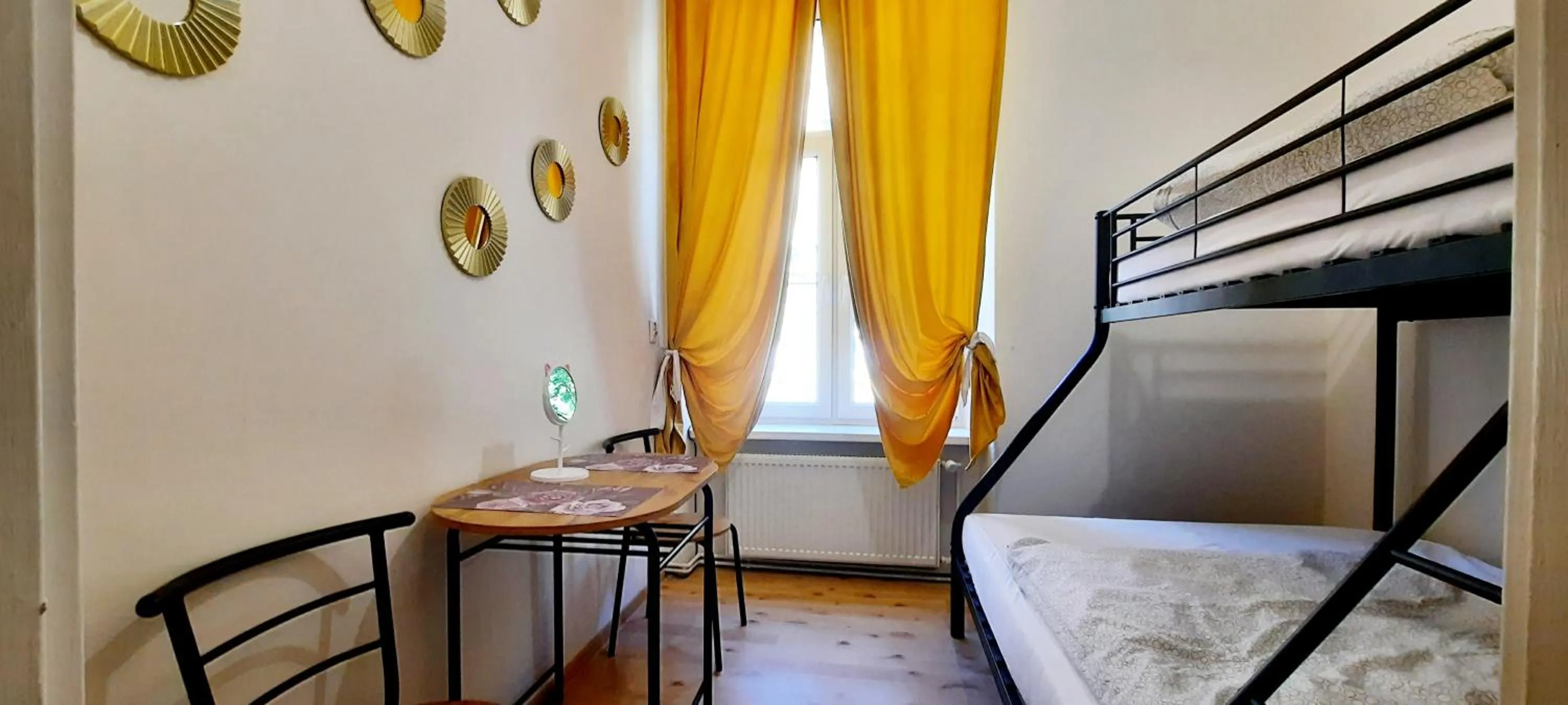 bunk bed, Bed in Lorf Hostel&Coffee