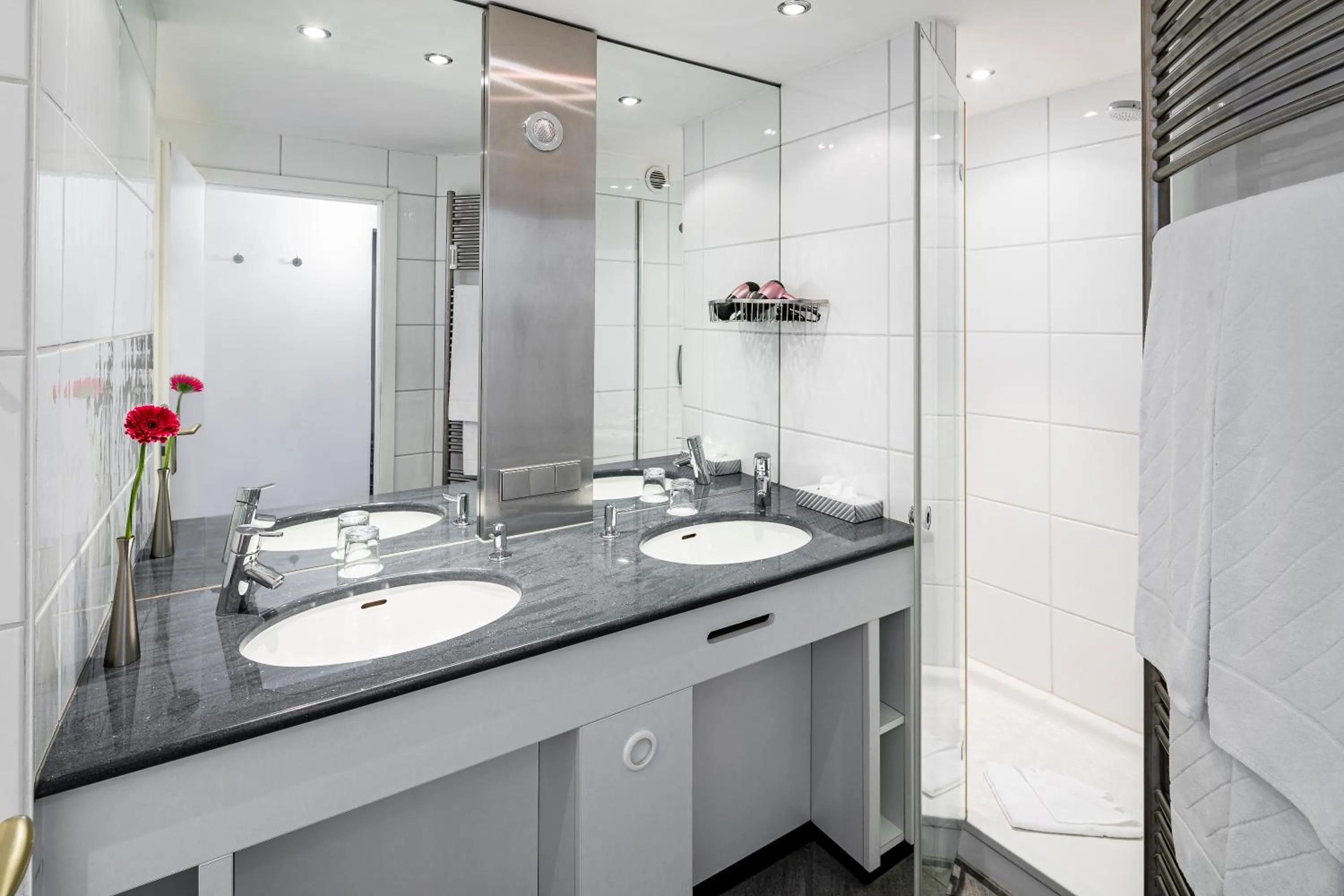 Bathroom in Top Appartements Roth am Strande