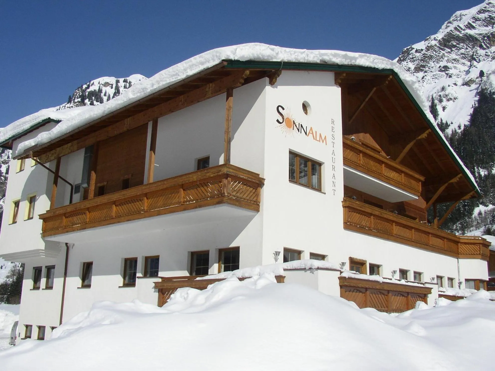 Facade/entrance in Gasthof Sonnalm