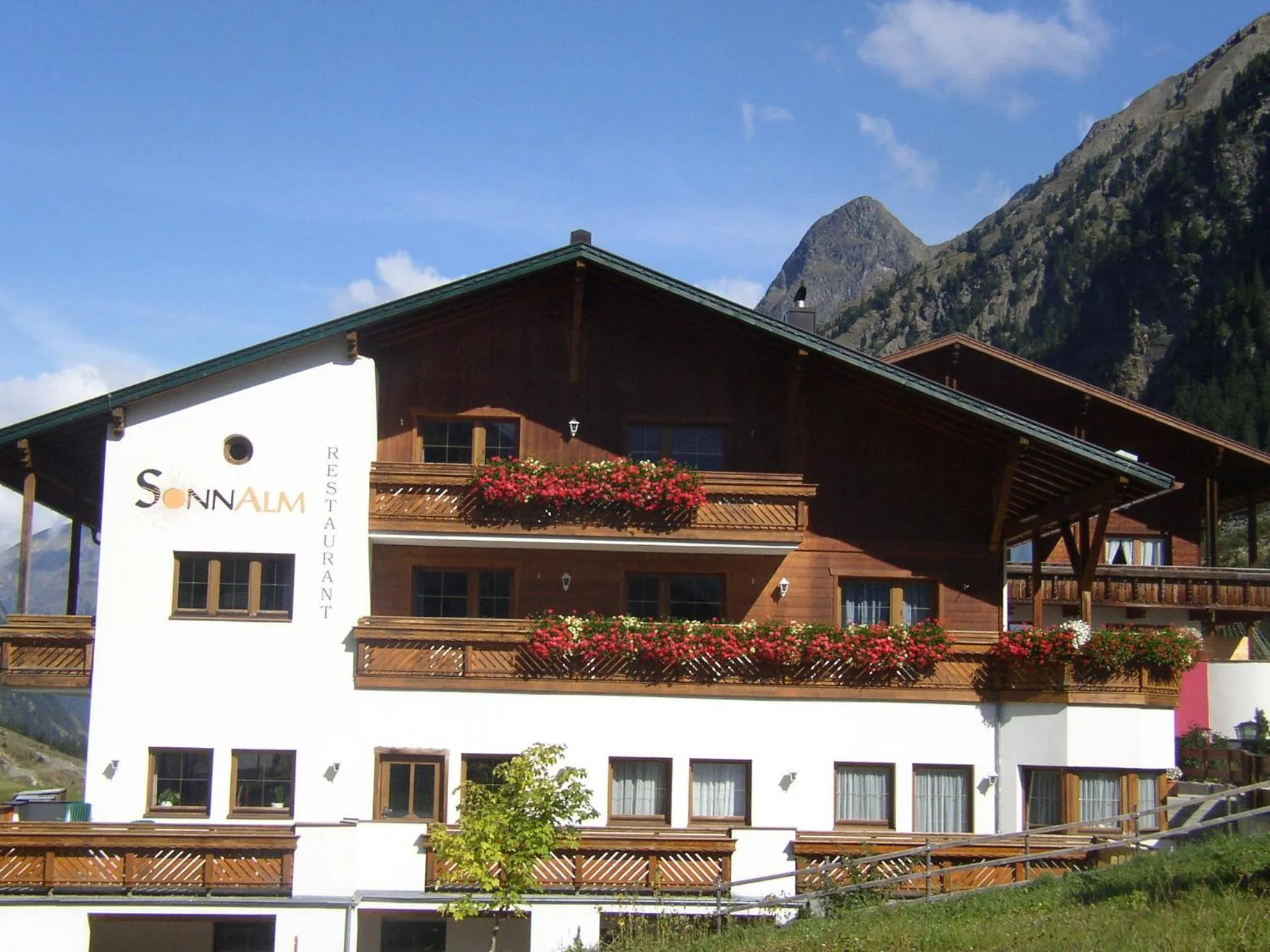 Facade/entrance in Gasthof Sonnalm