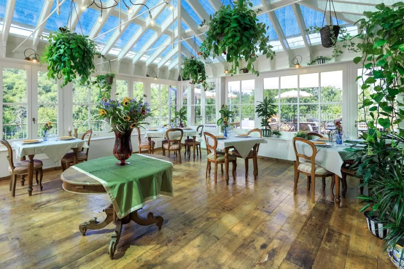 Restaurant/places to eat in Le Lappe