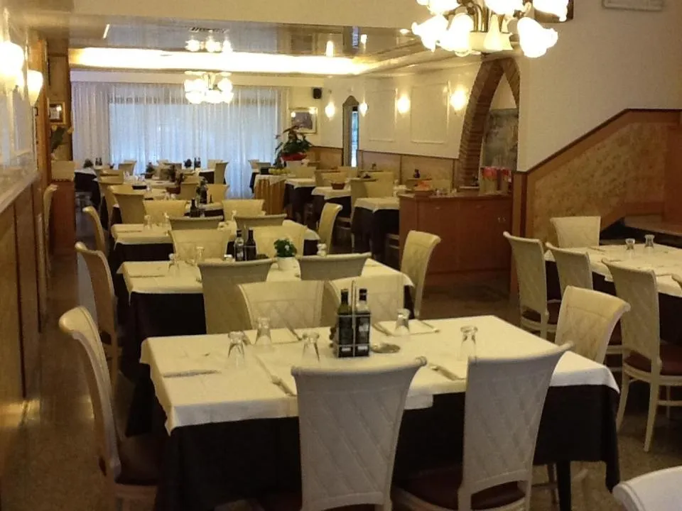 Restaurant/places to eat in Hotel Belfiore