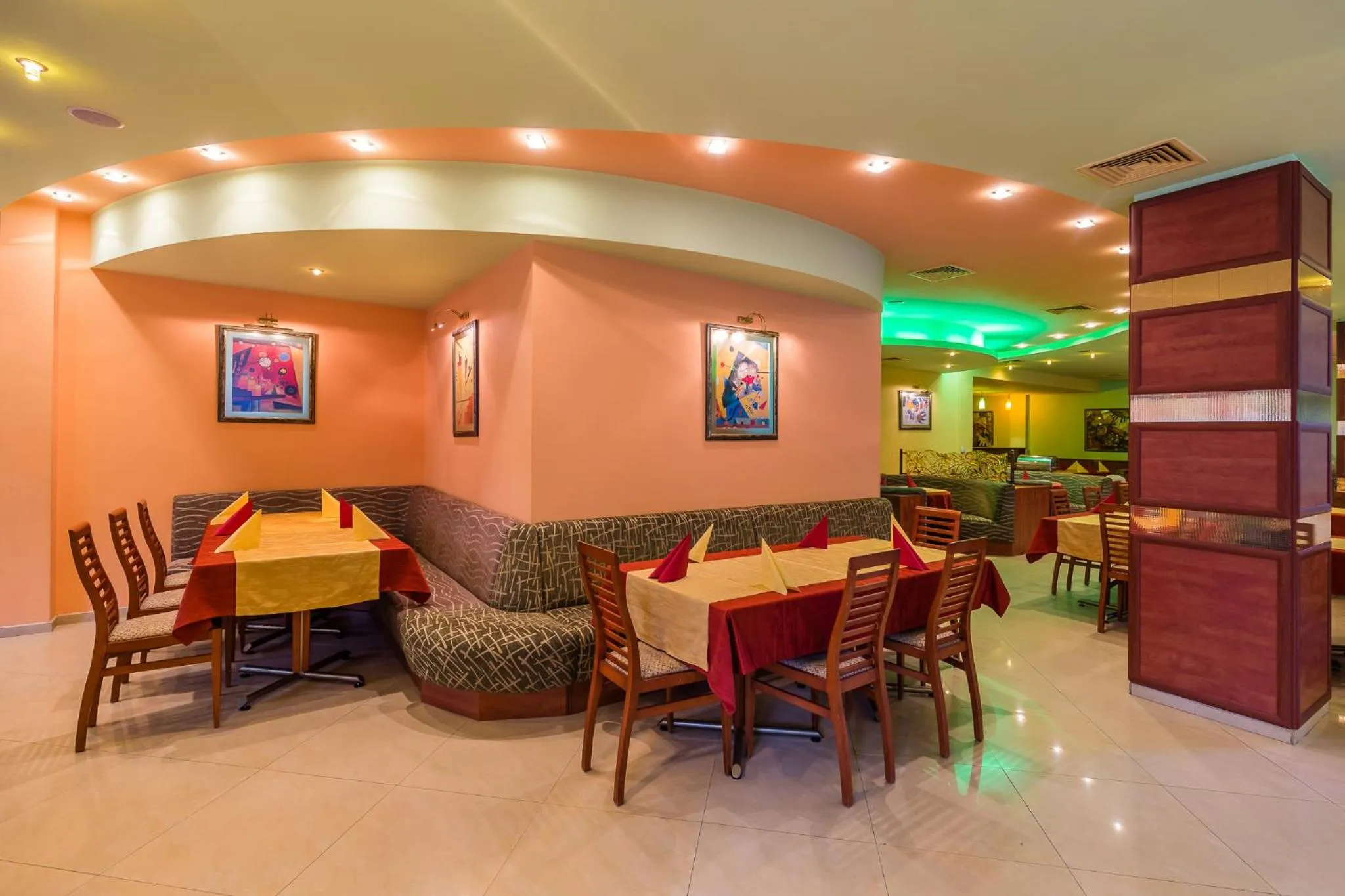 Banquet/Function facilities in Hotel Elegance