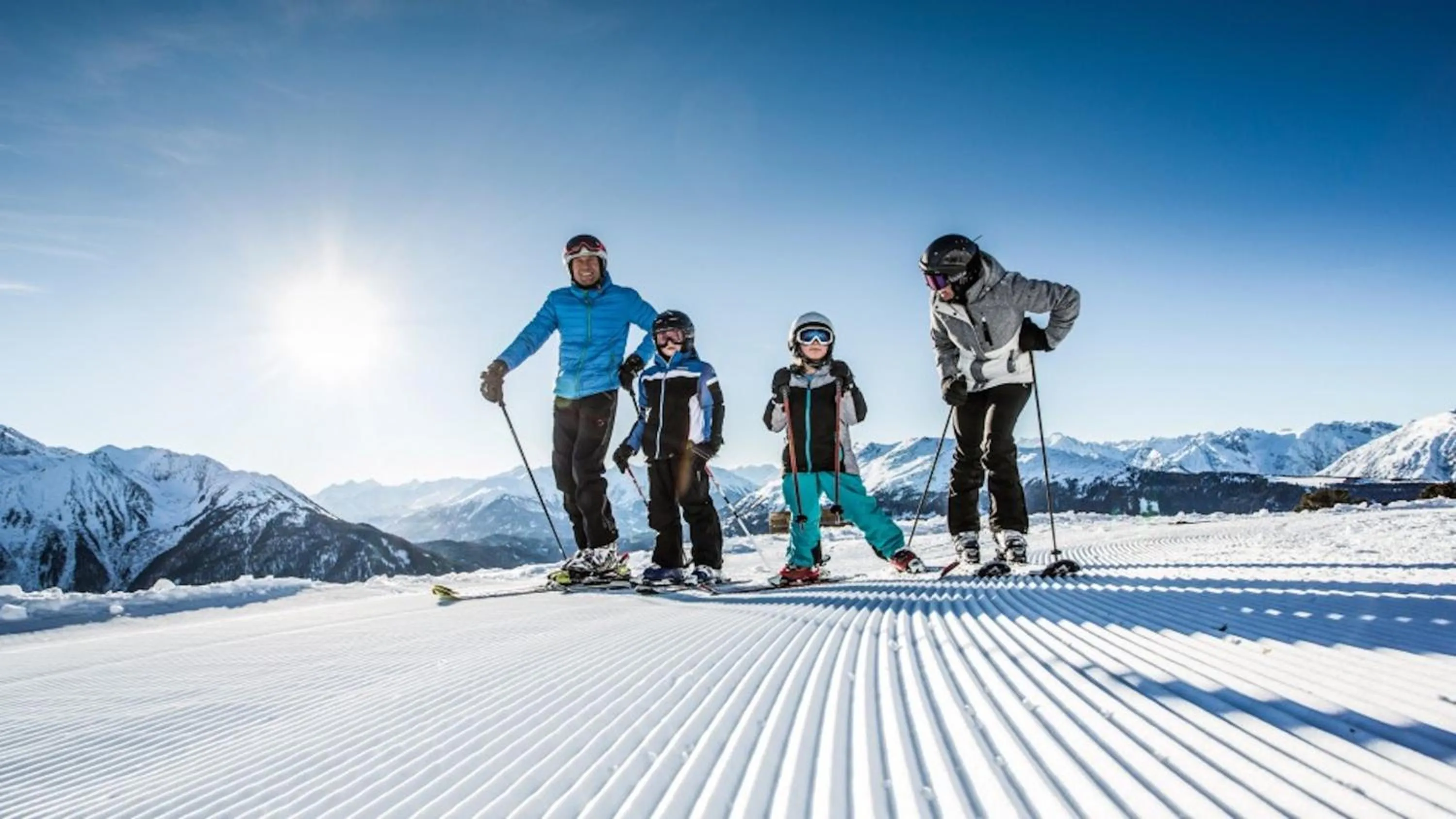 Ski School in Hotel Garni Romantika