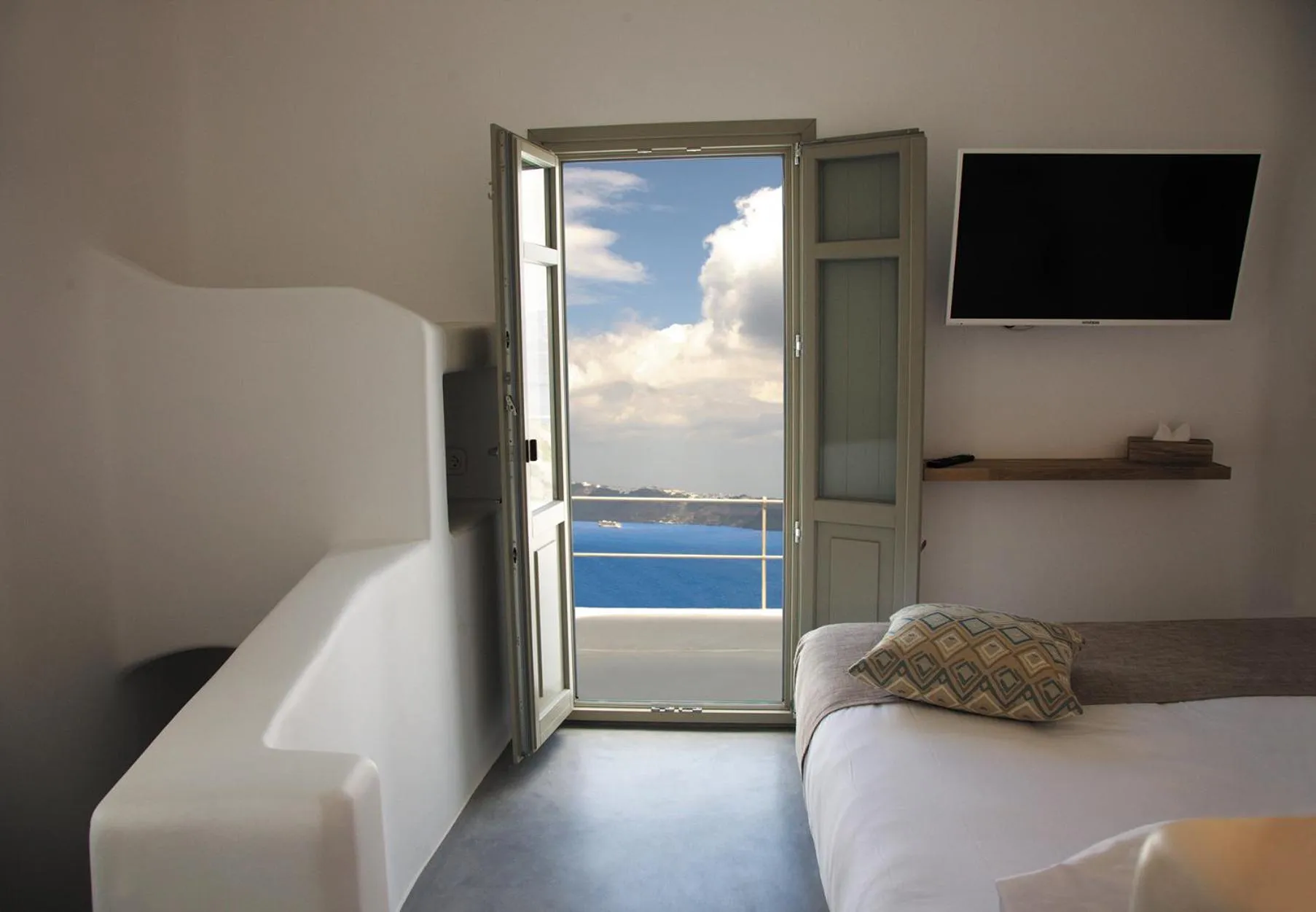 Balcony/Terrace, Bed in CAPE 9 Villas & Suites