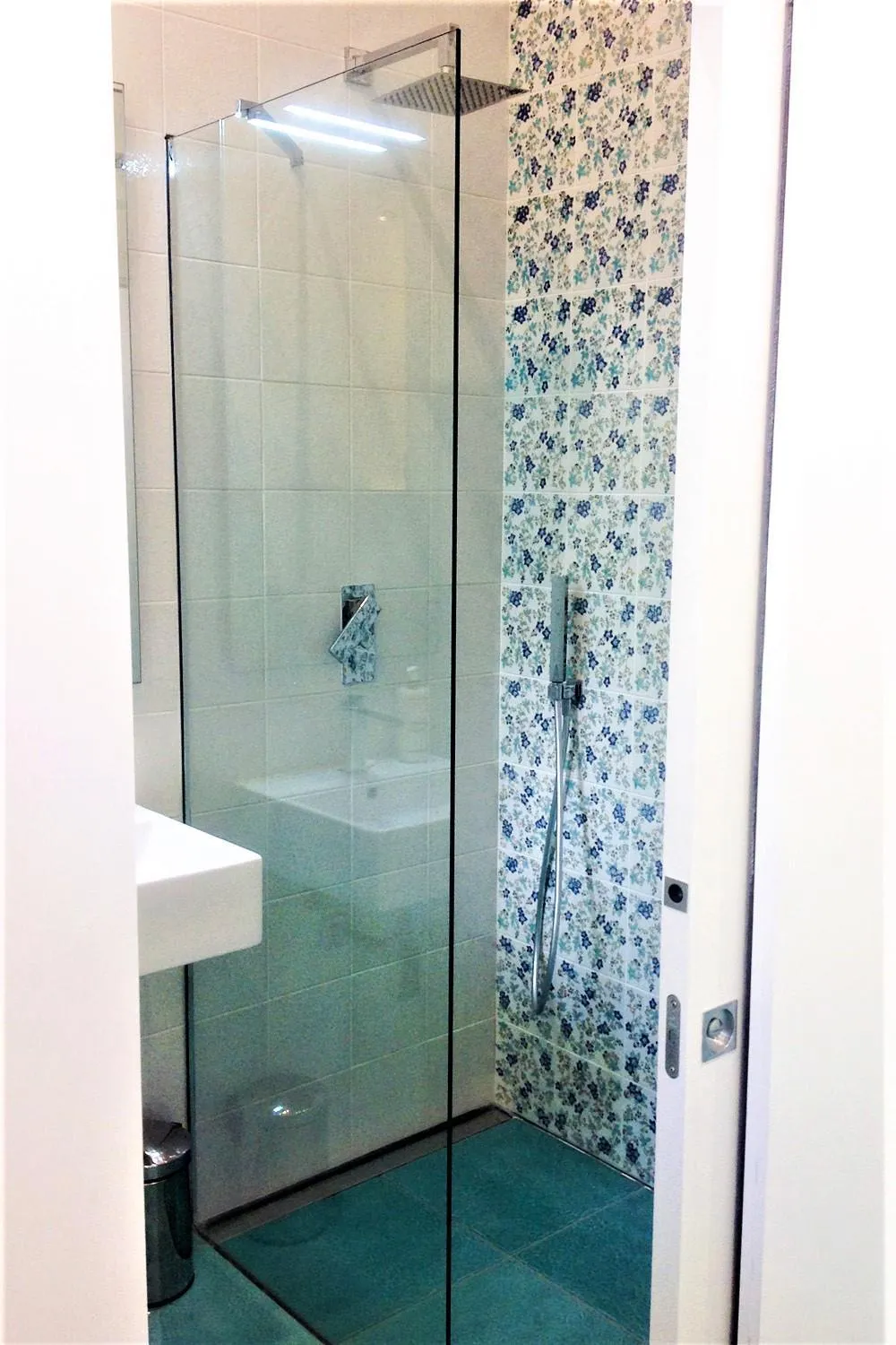 Shower in La Corte dei Naviganti B&B - Amalfi Coast - Cetara